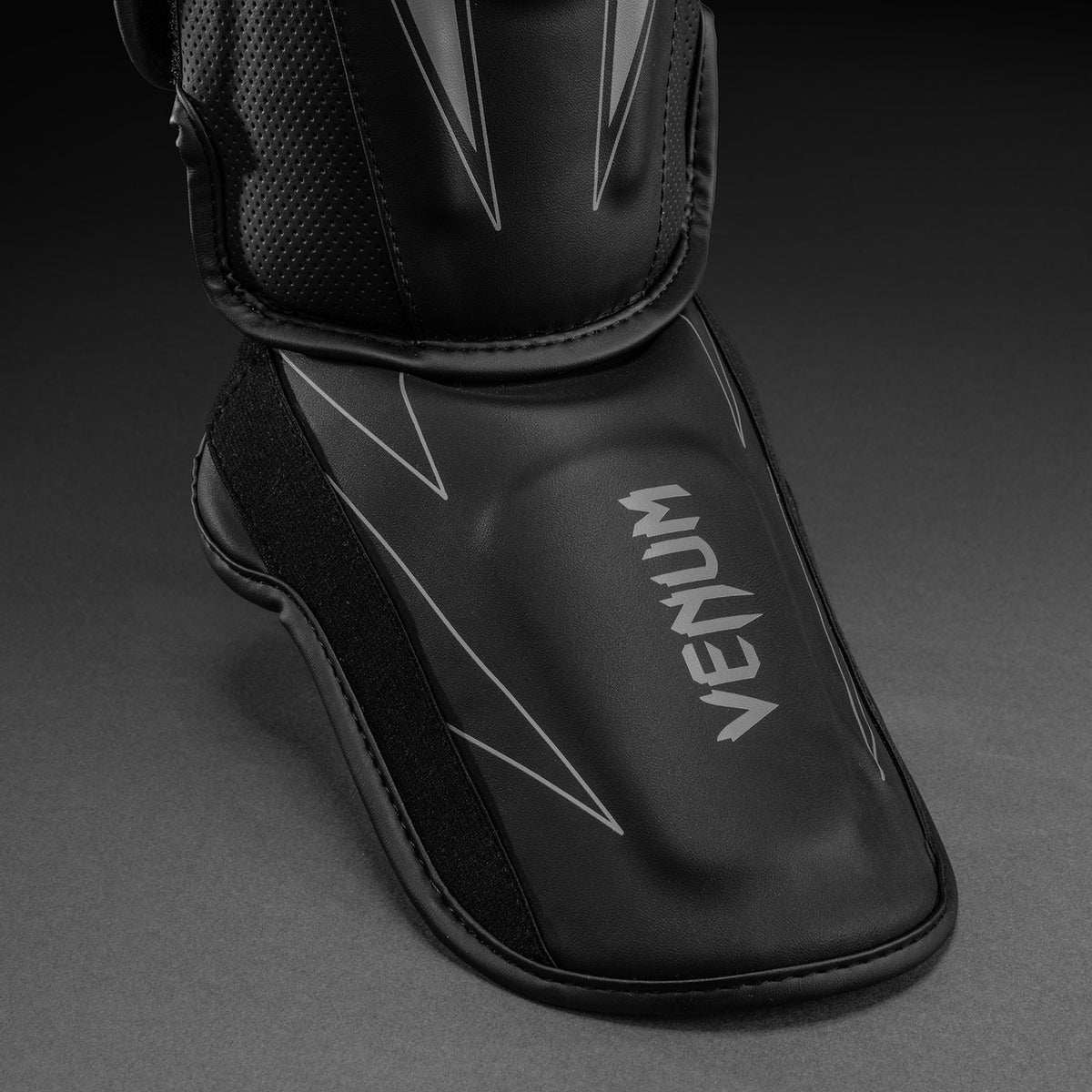 Venum Amazonia Reborn Paratibie - Nero/Grigio