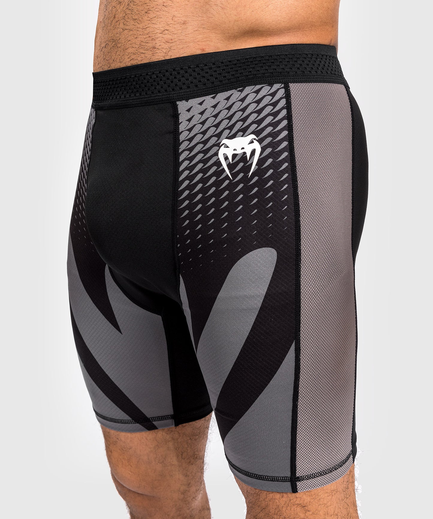 Venum Attack Short da Vale Tudo da Uomo - Nero