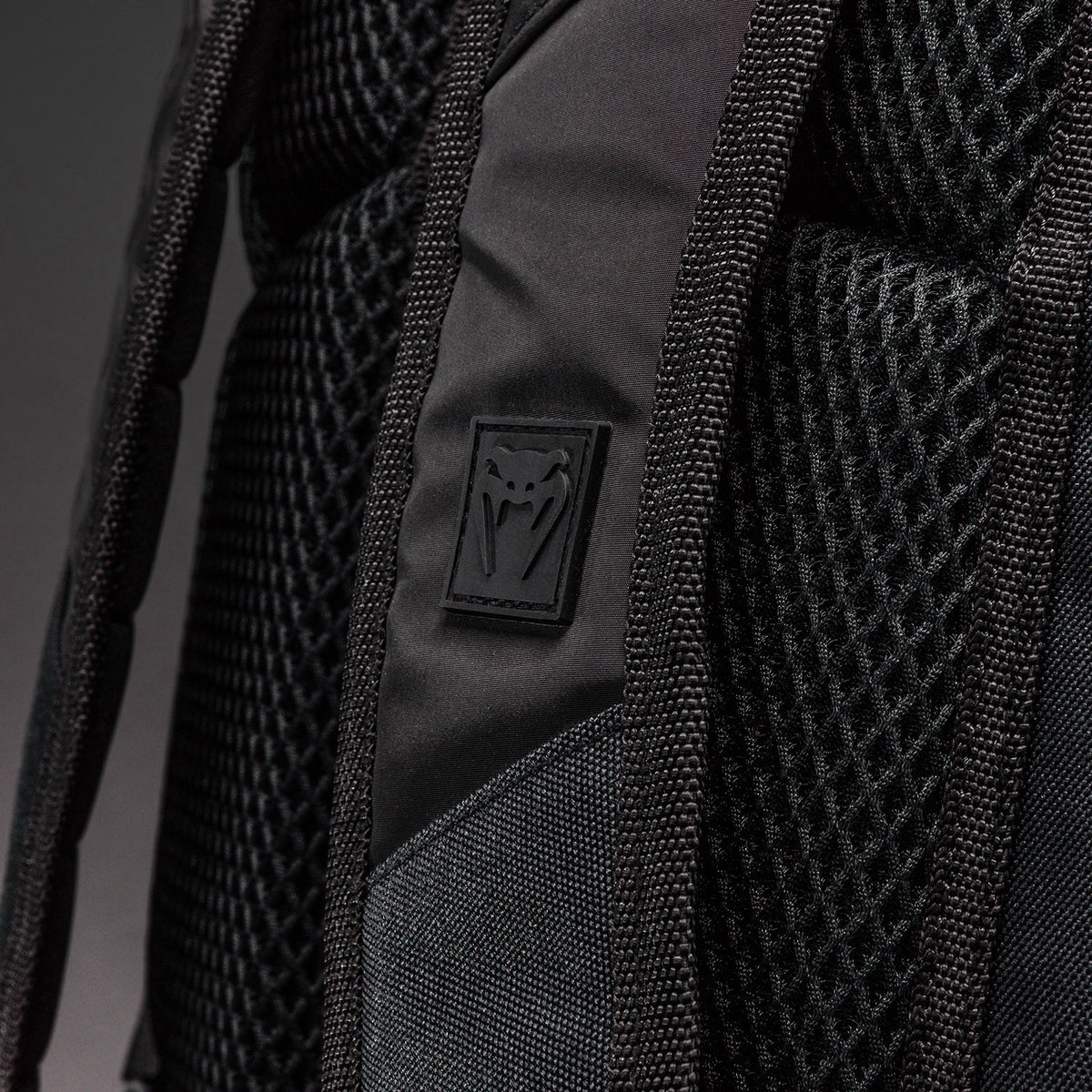 Venum Amazonia Reborn Zaino (15-25 L) - Nero/Rosso