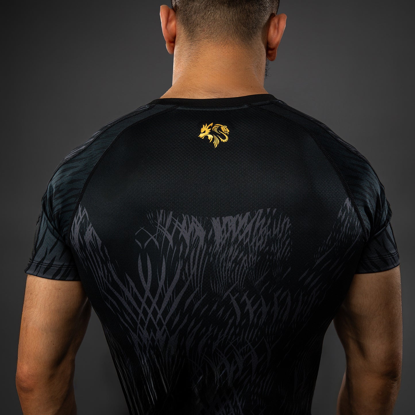 Venum x Chimaev Rashguard a Maniche Corte - Nero/Grigio