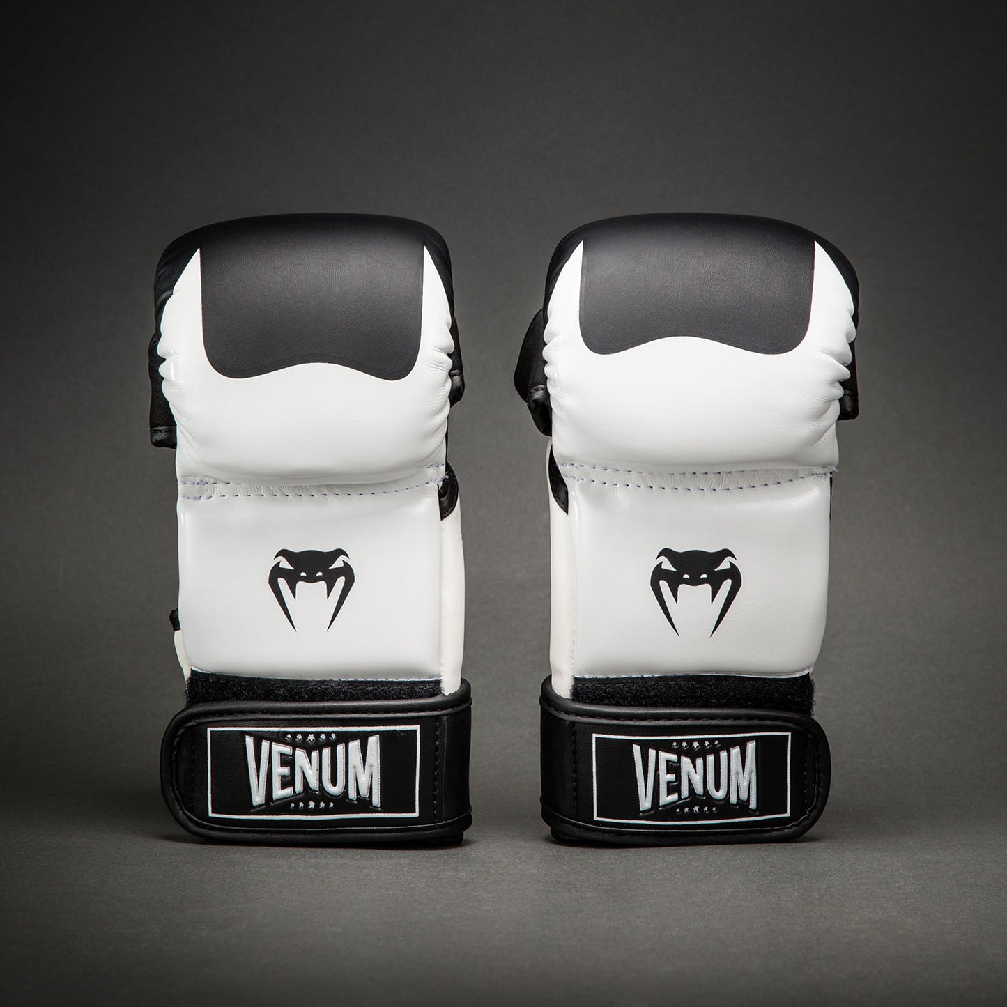 Venum Attack 2.0 Guanti da Sparring – Nero/Bianco