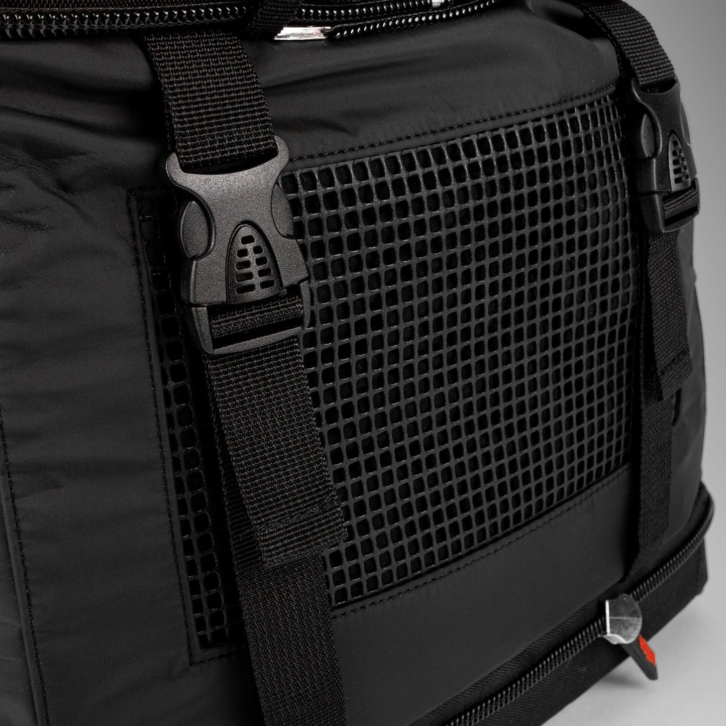 Venum Challenger Xtrem Evo Zaino (50-63L) – Nero/Rosso