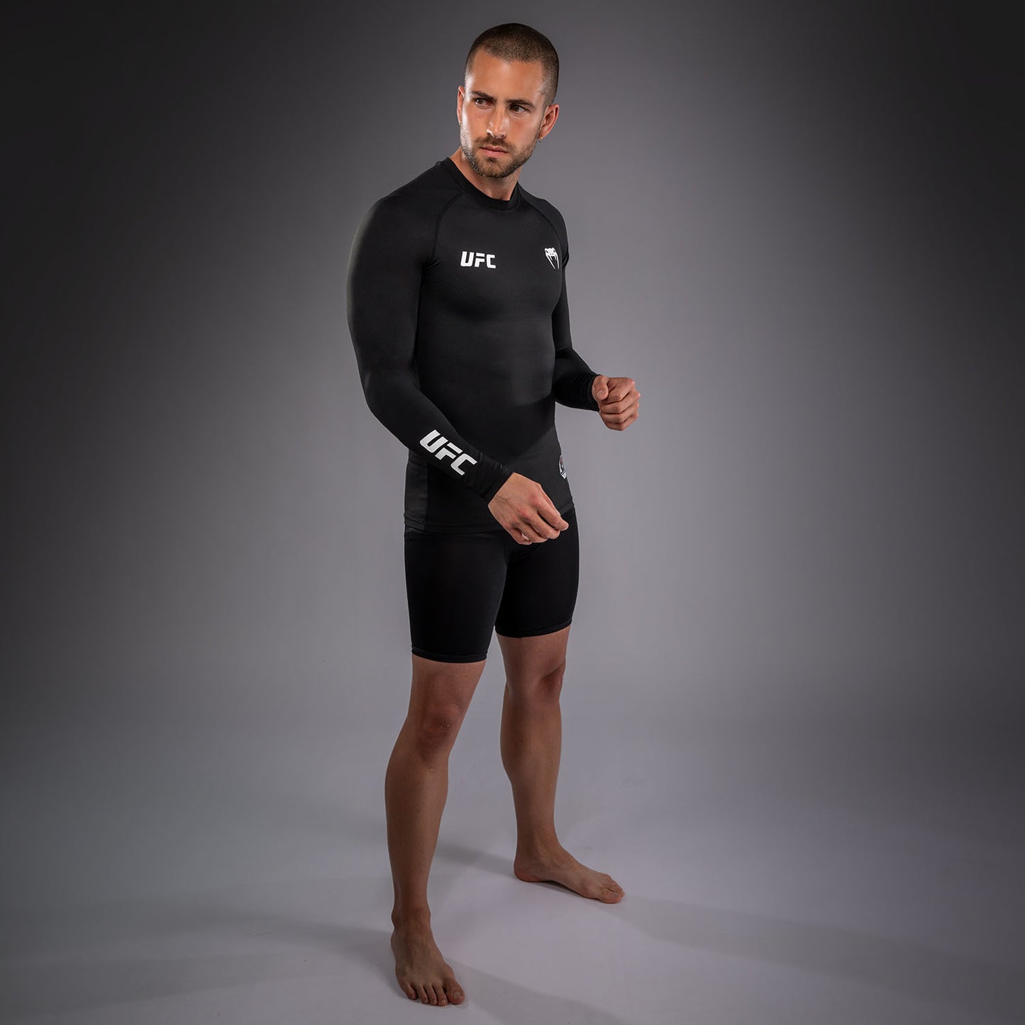 Venum UFC Unity by Venum Authentic Fight Week Rashguard Tecnica a Maniche Lunghe da Uomo - Nero