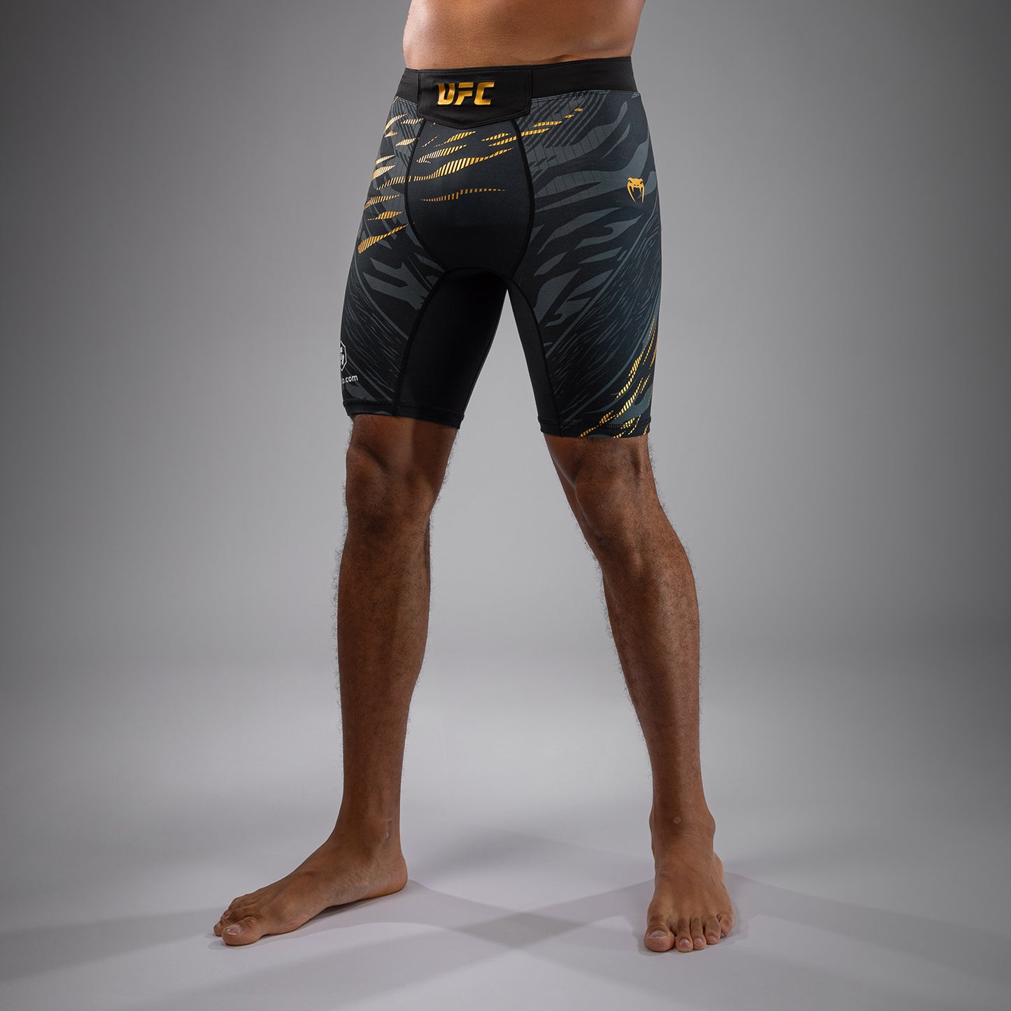 UFC Fusion by Venum Authentic Fight Night Vale Tudo Shorts per Uomo - Champion