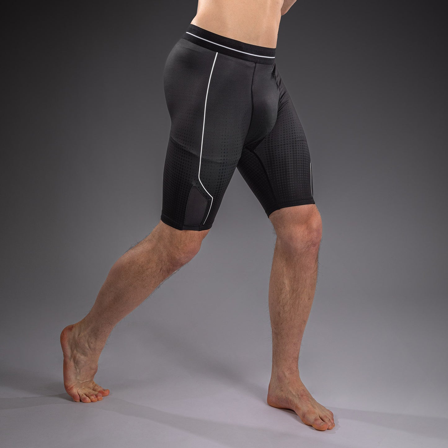 Venum Stealth Pantaloncini a Compressione – Nero/Bianco