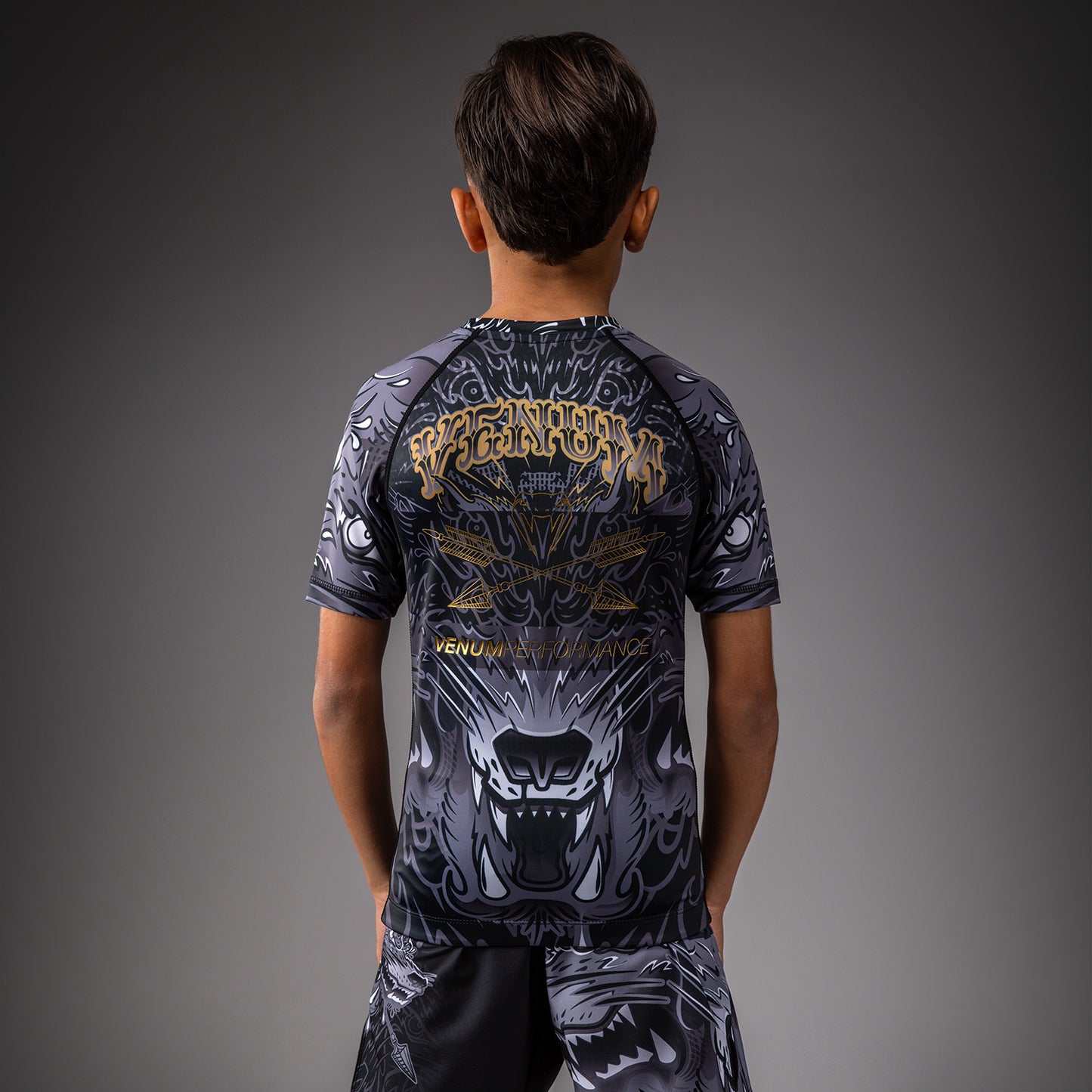 Venum Wolf Atak Rashguard a Maniche Corte Per Bambini – Nero/Grigio