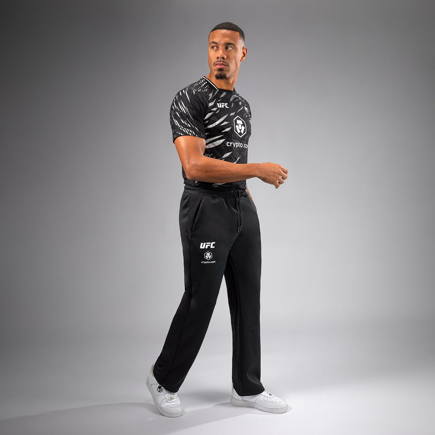 UFC Fusion by Venum Authentic Fight Night Pantaloni a Gamba Dritta per Uomo - Nero