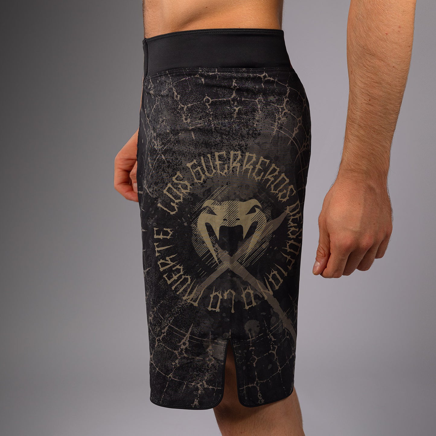 Venum Santa Muerte 5.0 Pantaloncini da Combattimento da Uomo - Nero Profondo/Oro