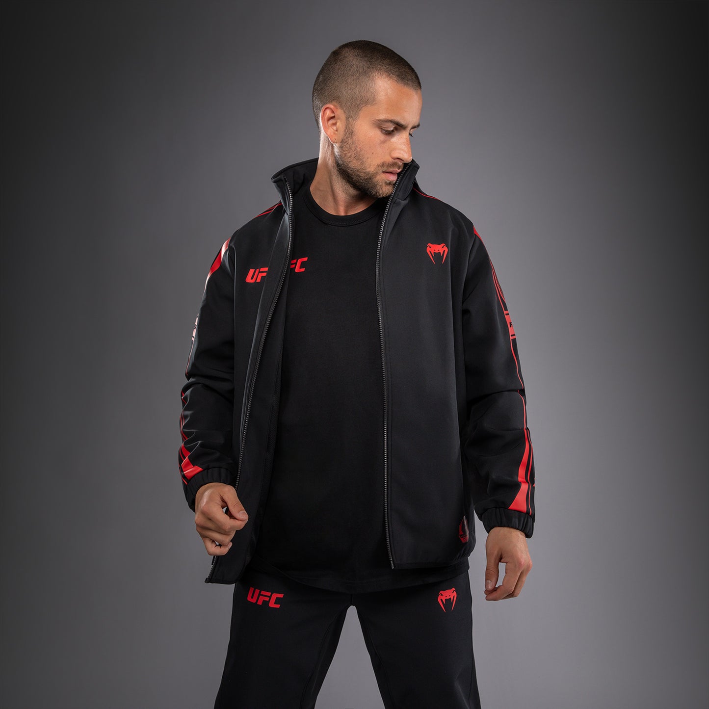 Venum UFC Unity by Venum Authentic Fight Week Felpa con Cappuccio e Zip da Uomo - Nero