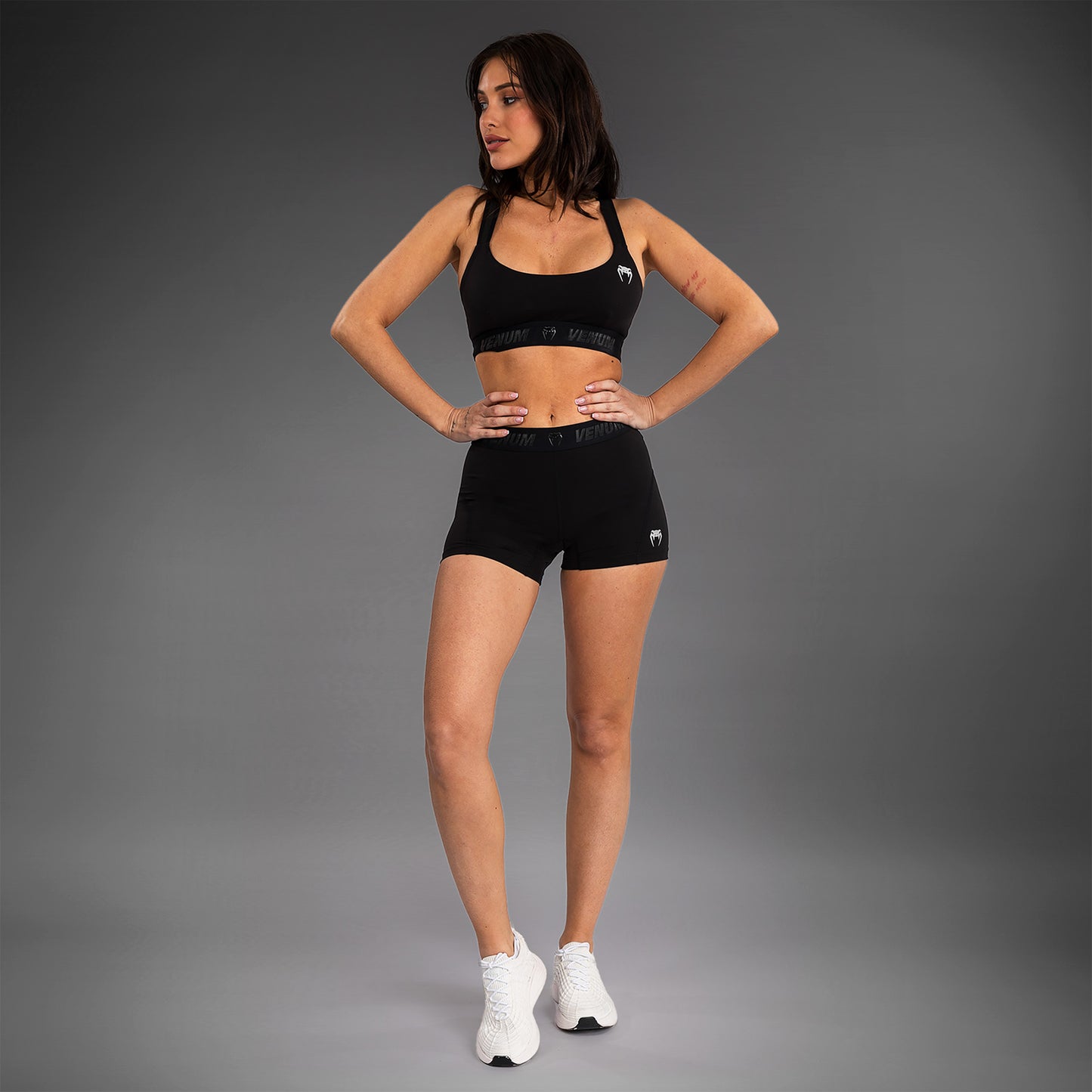 Venum Elevate Pantaloncini Vale Tudo da donna - Nero