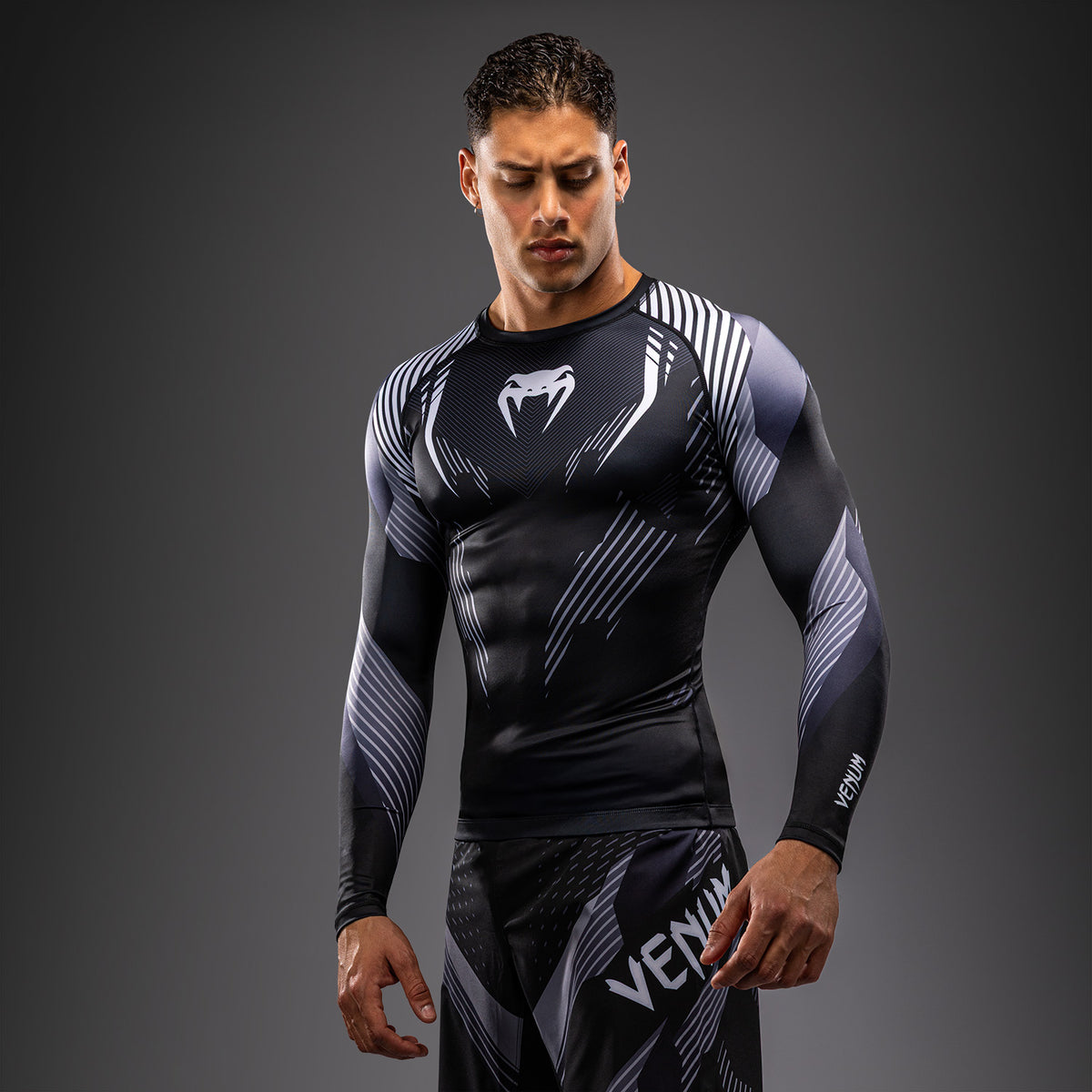 Venum No-Gi 6.0 Rashguard a Maniche Lunghe - Nero/Bianco