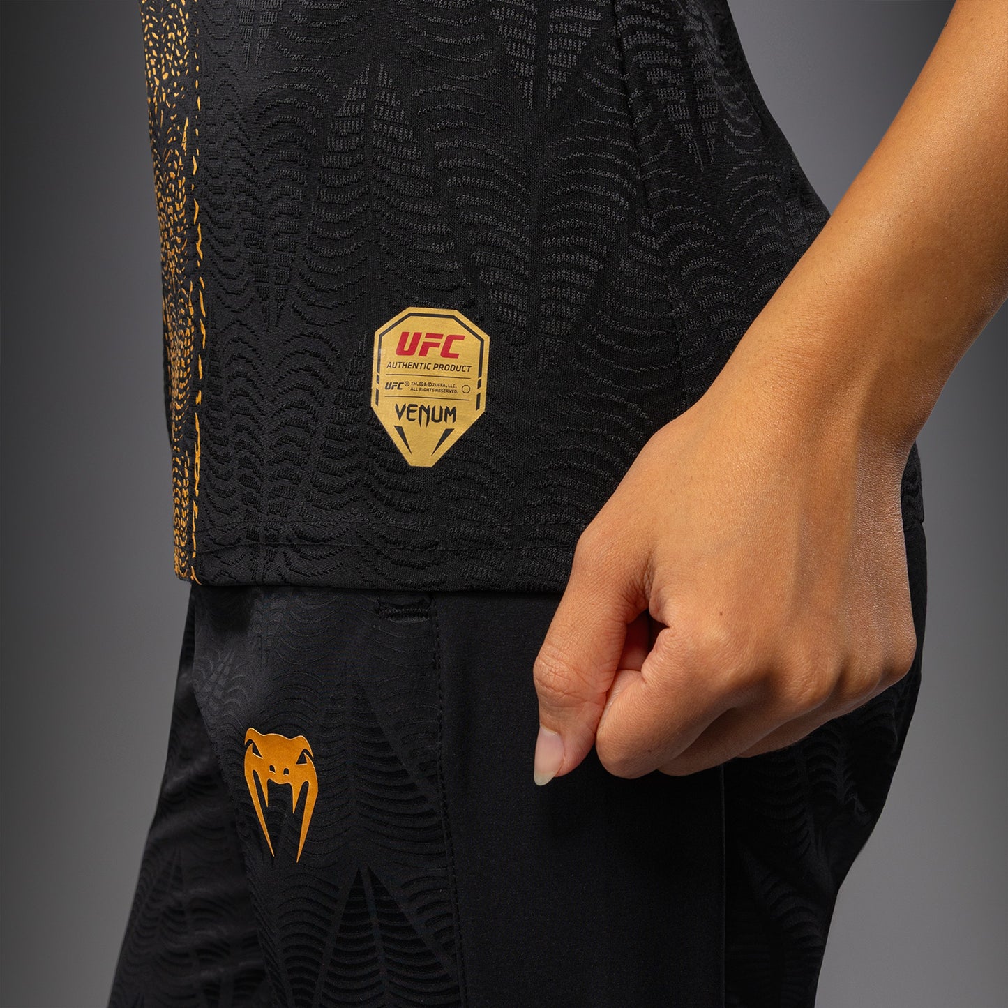 UFC Zenith by Venum Authentic Fight Night Maglia ufficiale Walkout Donna Personalizzato - Champion