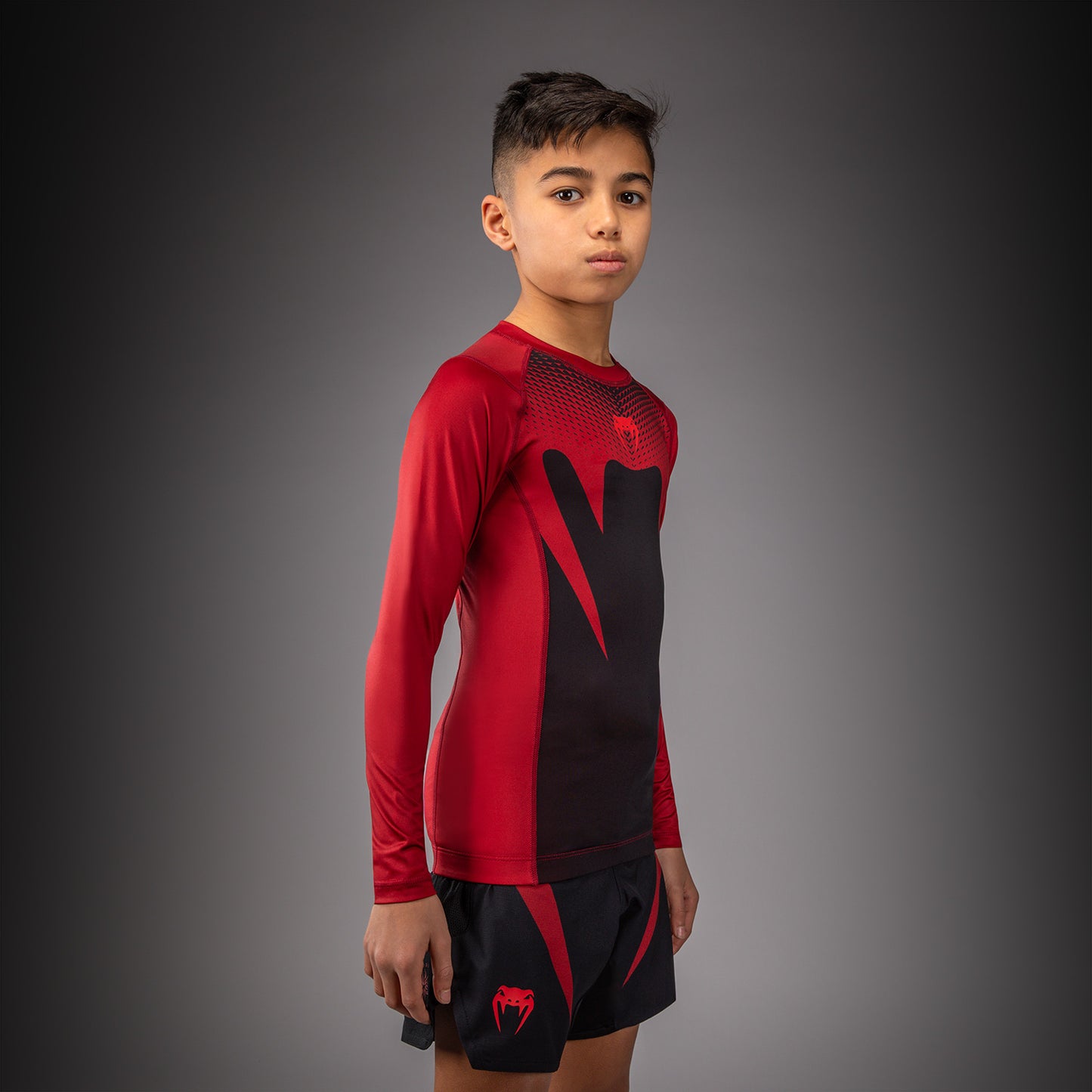 Venum Attack Rashguard a Maniche Lunghe per Bambini - Nero/Rosso