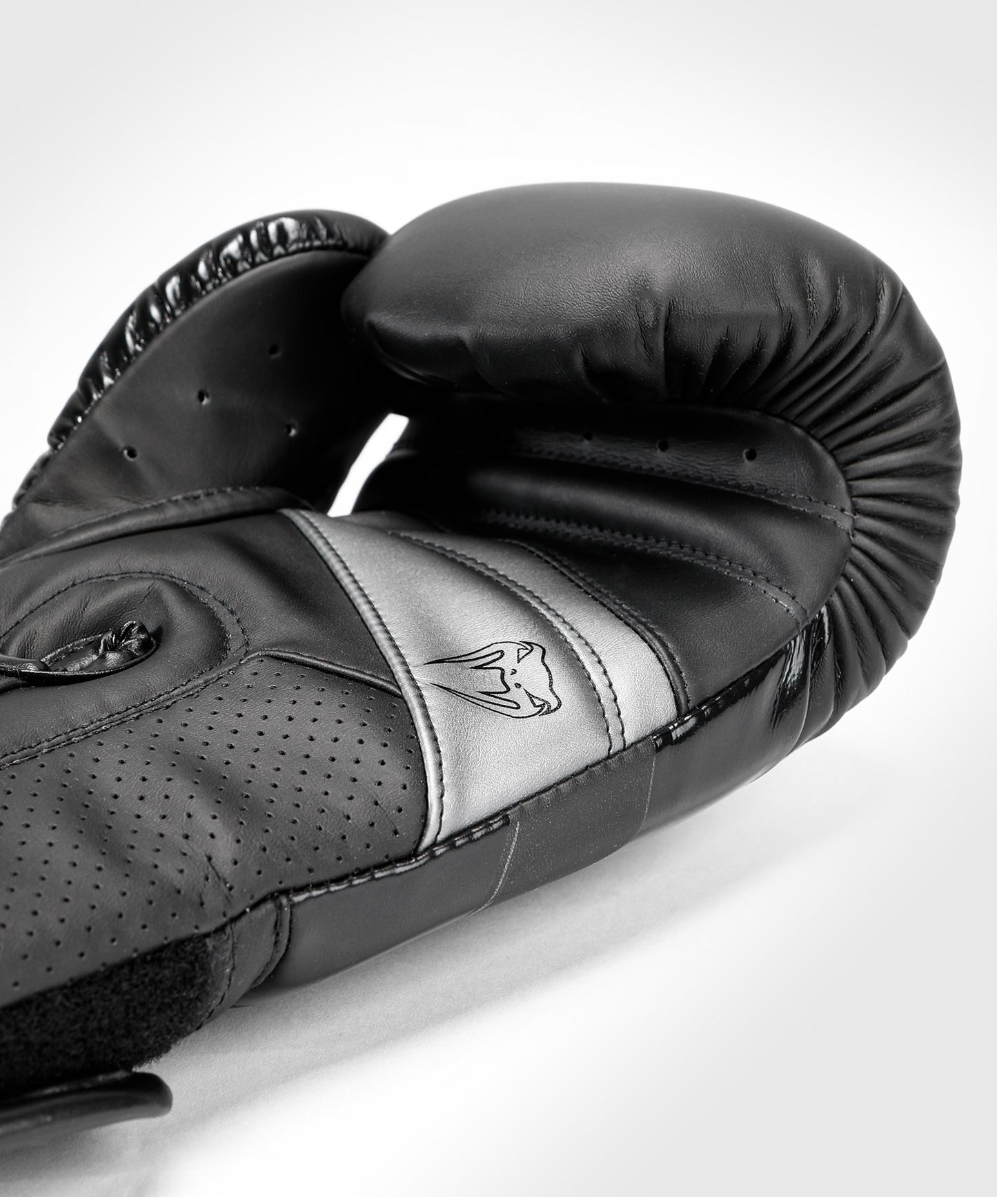 Guantoni da boxe Venum Elite Evo - Nero/Nero