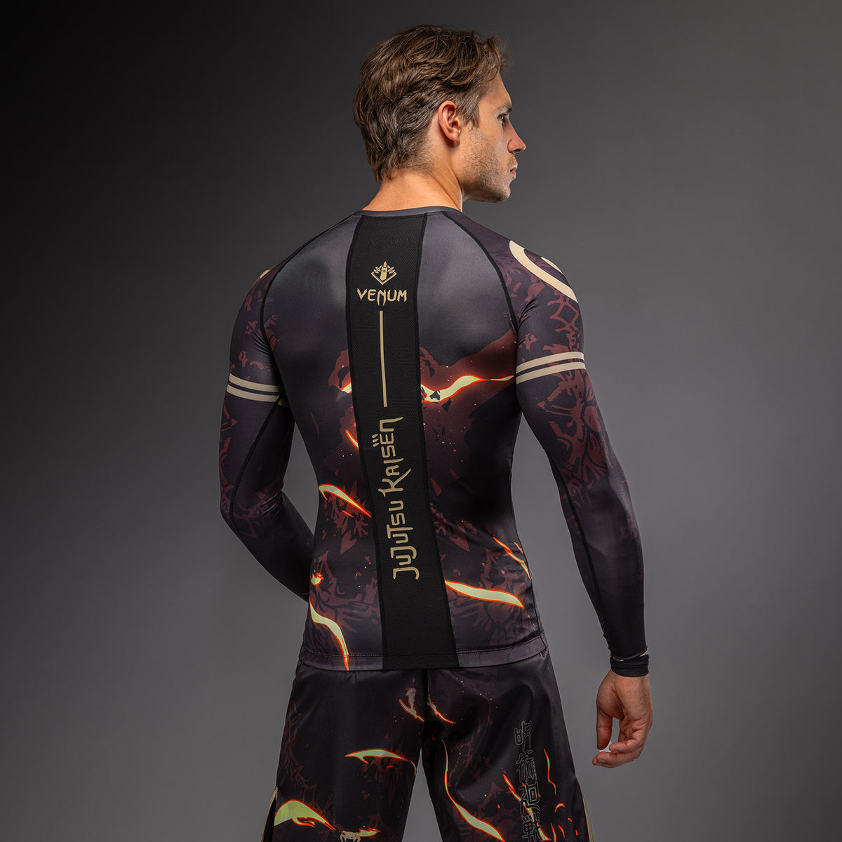 Jujutsu Kaisen x Venum Sukuna Rashguard a Maniche Lunghe – Nero/Beige