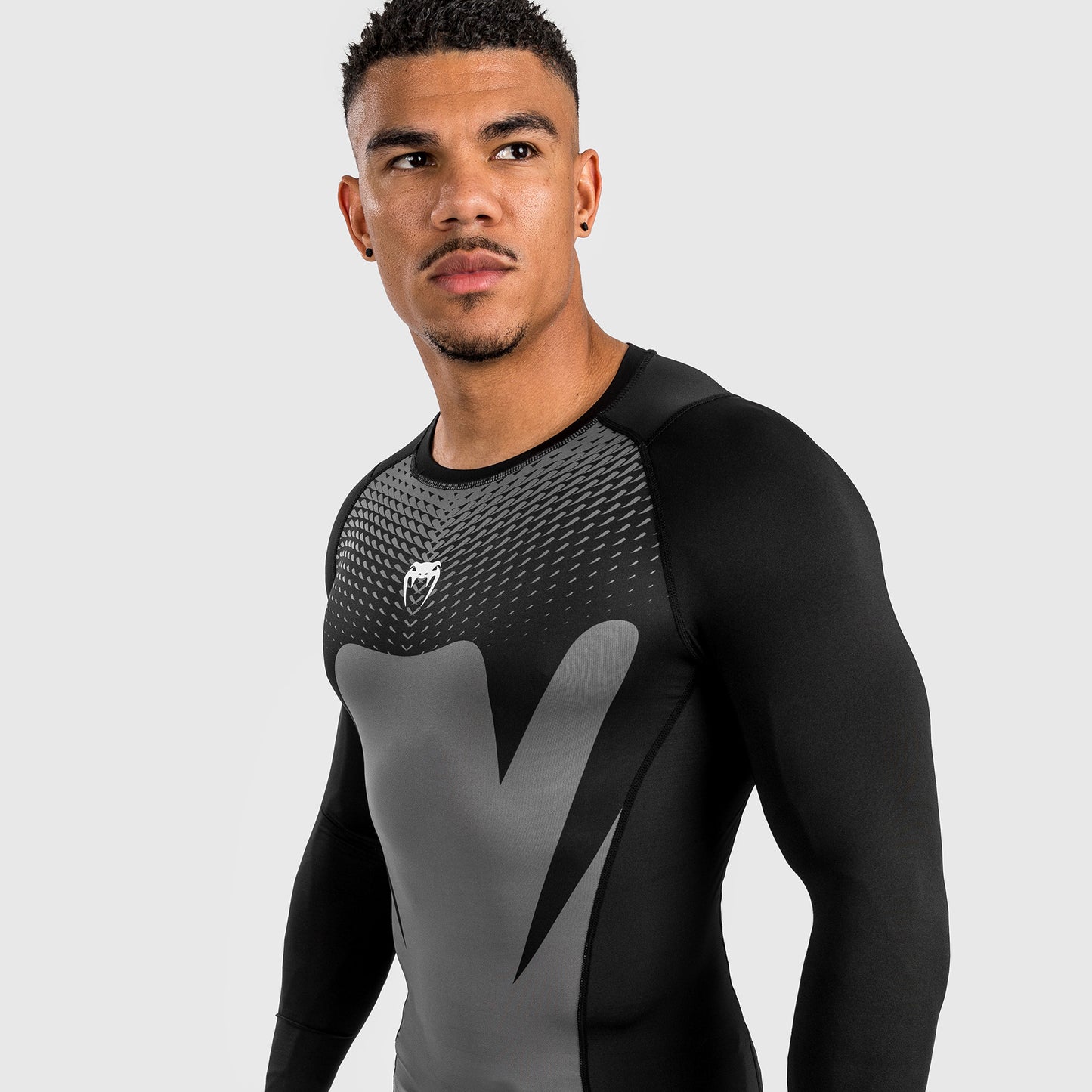 Venum Attack Rashguard a maniche lunghe - Nero/Grigio
