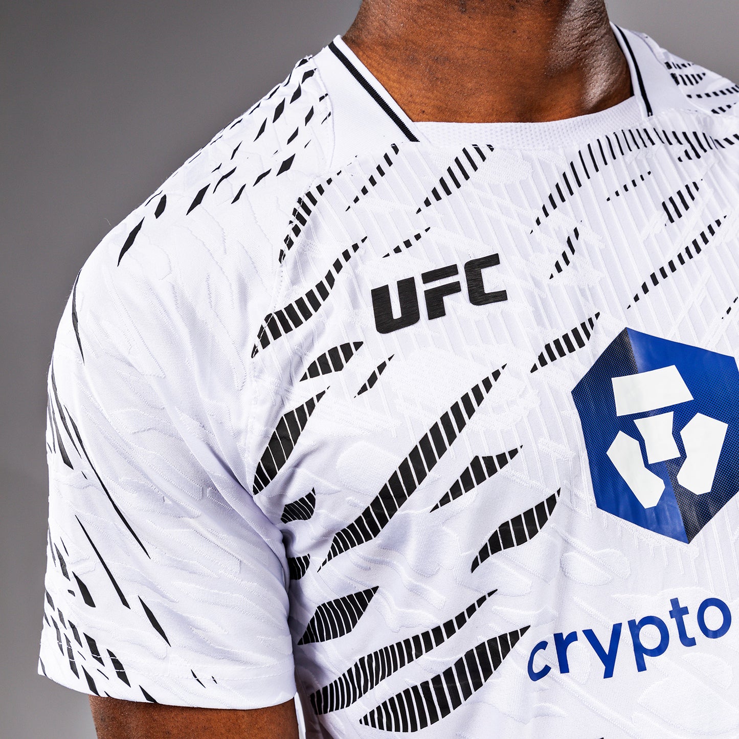 UFC Fusion by Venum Authentic Fight Night Maglietta Dry Tech per Uomo - Bianco