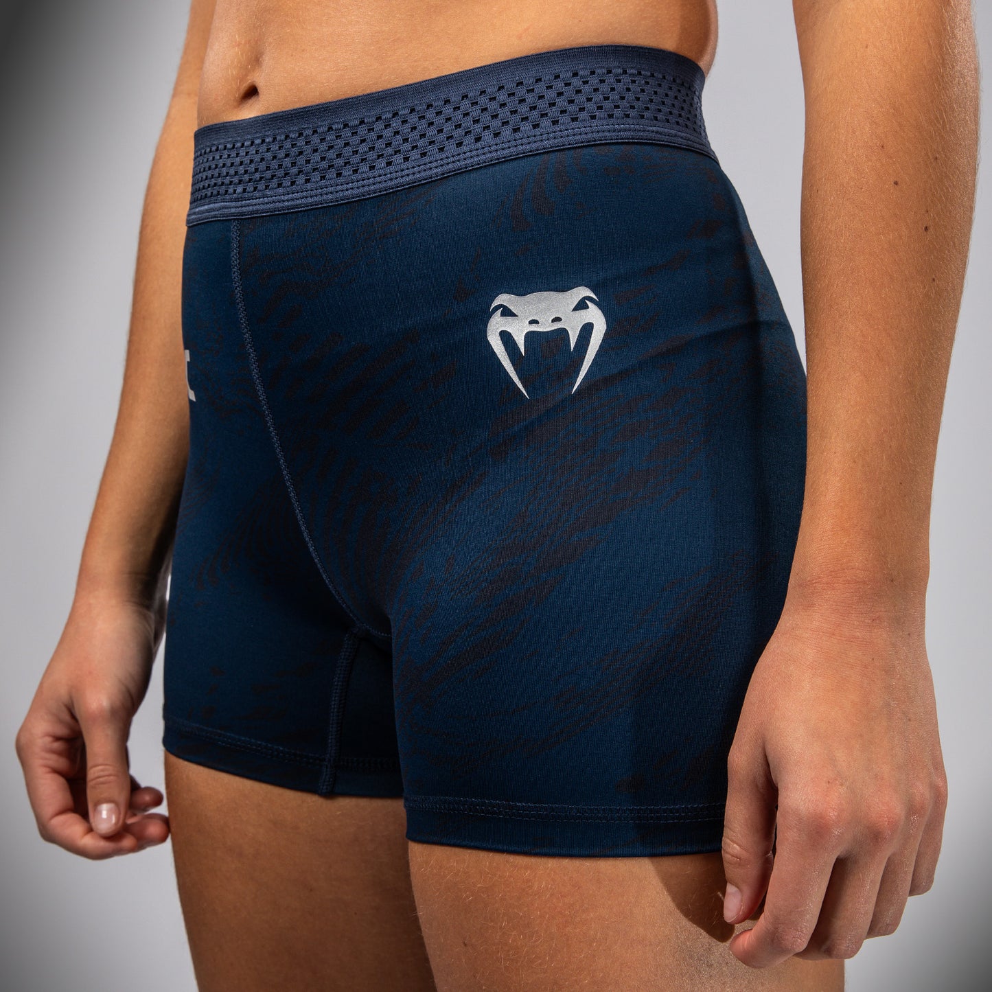 UFC Fusion by Venum Fight Week Vale Tudo Shorts per Donna - Blu oceanico
