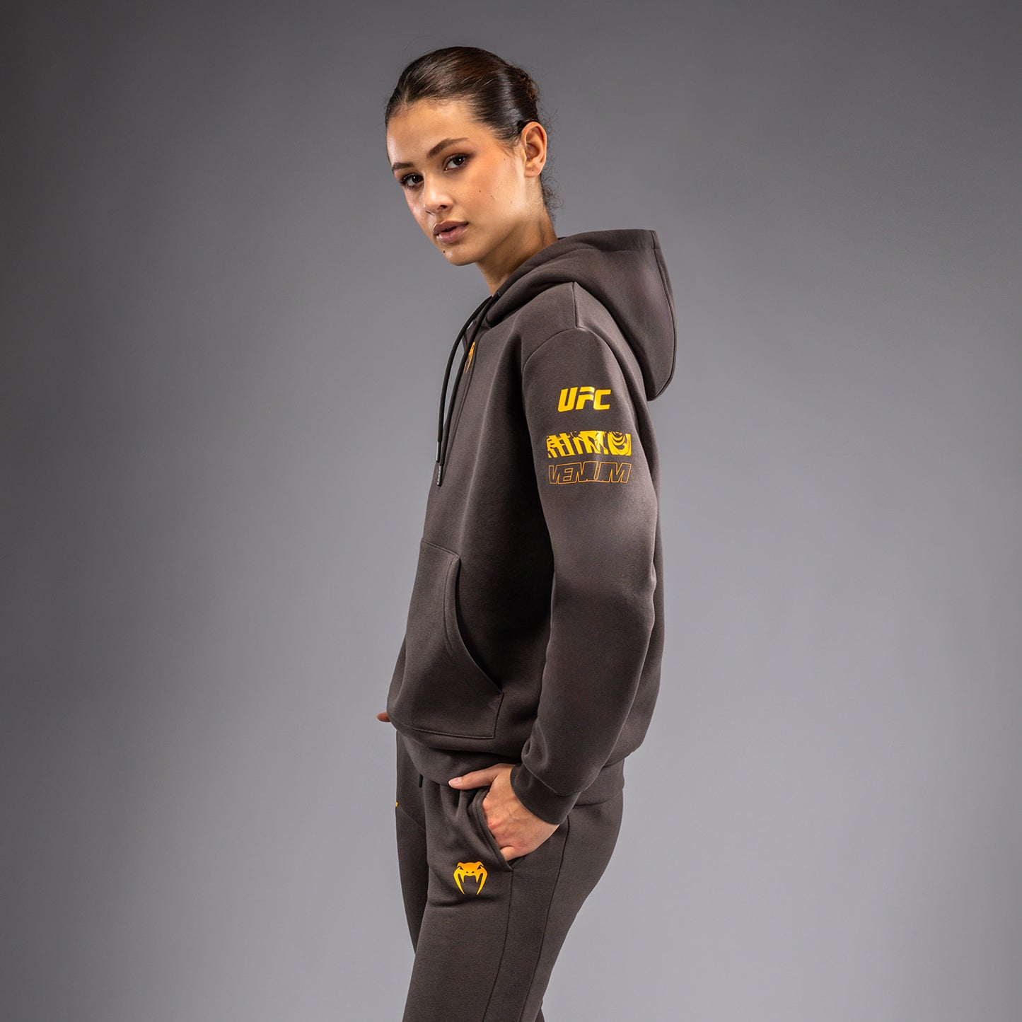 UFC Fusion by Venum Fight Week Felpa con Cappuccio per Donna - Marrone terra