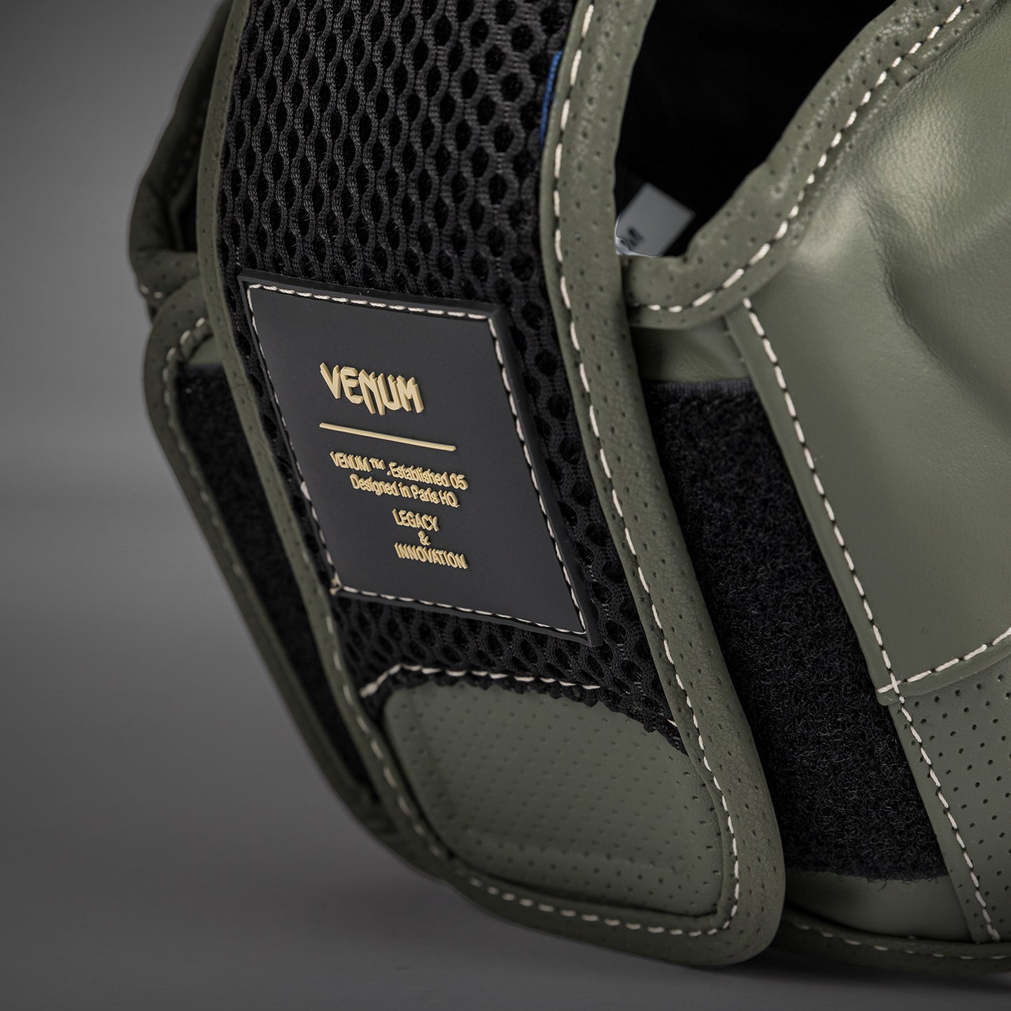 Venum Impact Evo Casco - Military Green
