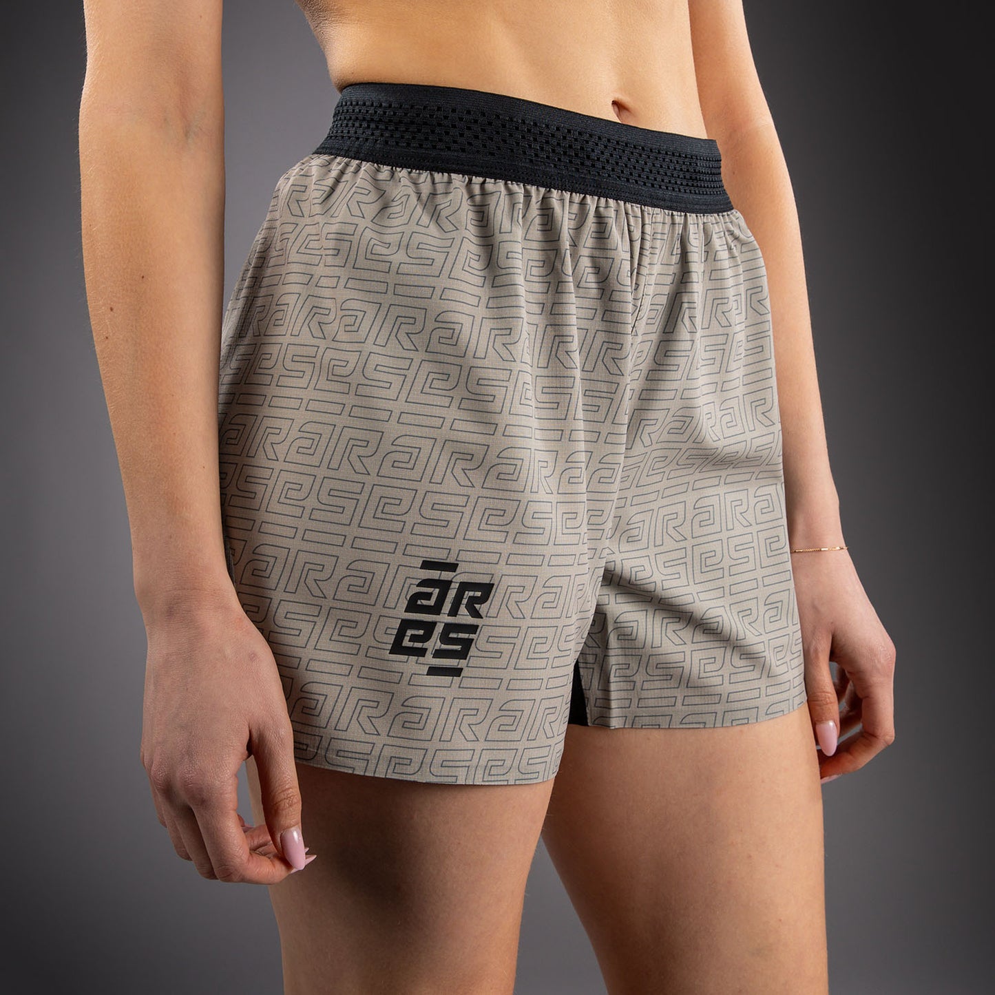 Venum x Ares 2.0 Pantaloncini da Combattimento da Donna – Sabbia