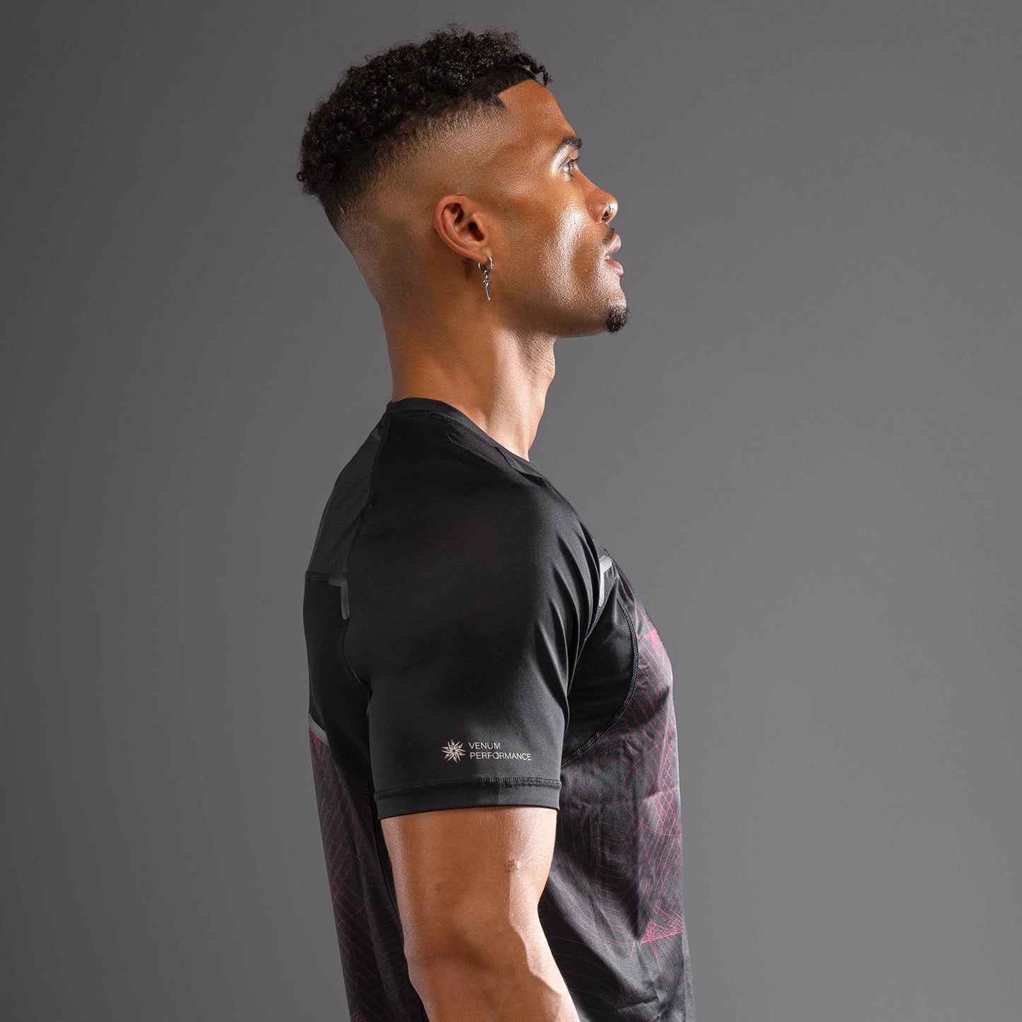 Venum G-Fit Air Maglietta Uomo Dry-Tech - Nero Profondo/Rosso Fuoco