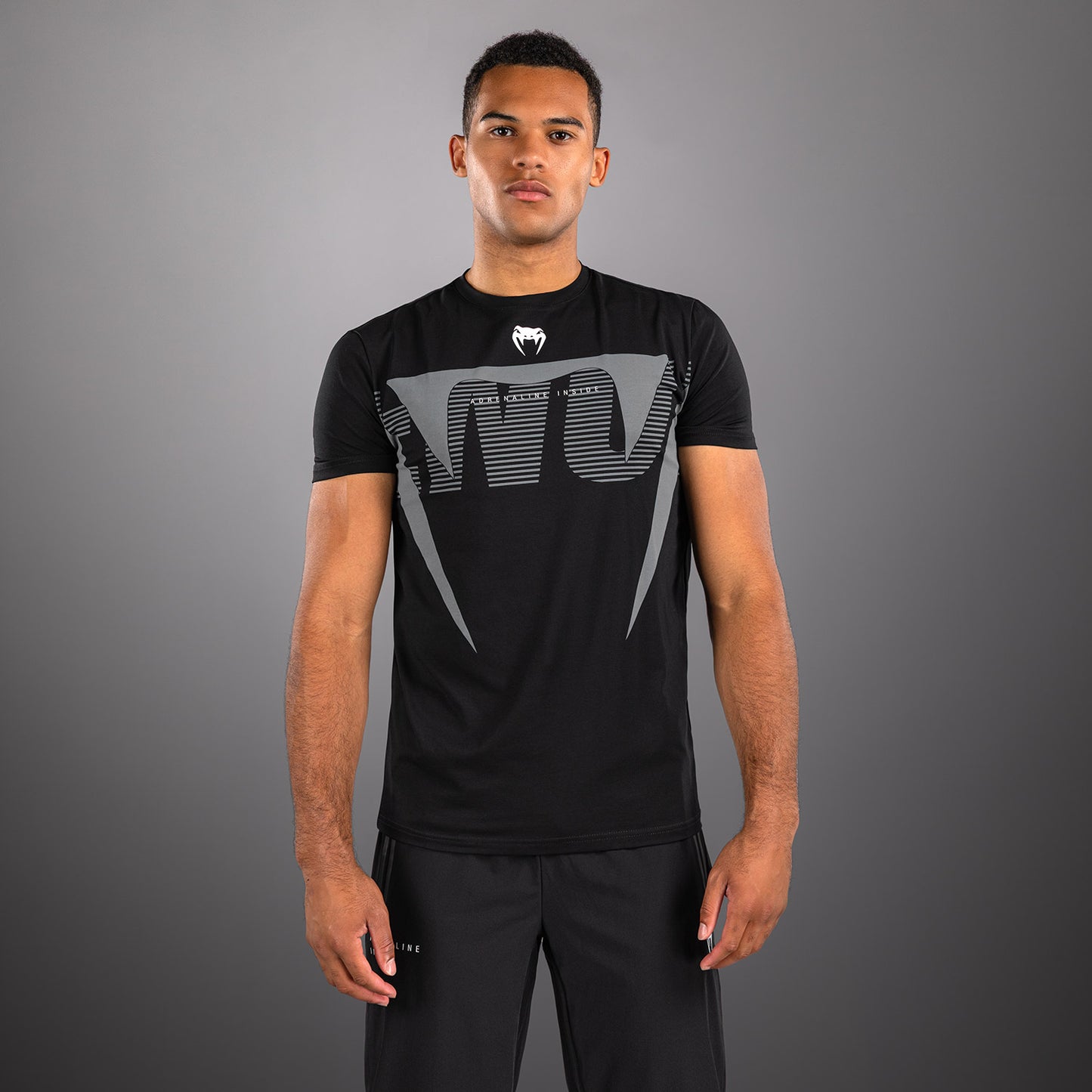 Venum Adrenaline T-Shirt – Nero/Grigio Argento