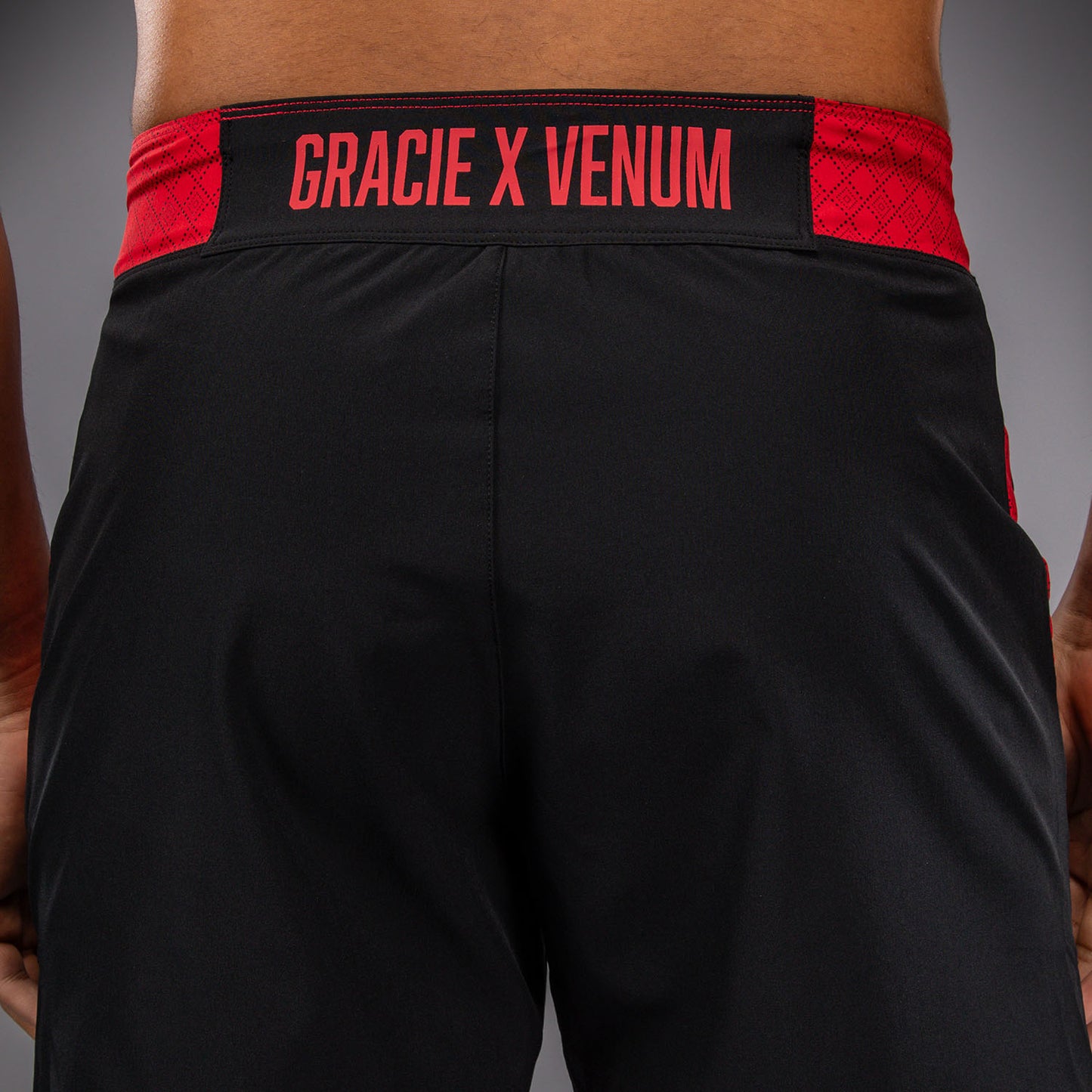 Venum x Roger Gracie Signature Pantaloncini da Combattimento - Nero/Rosso
