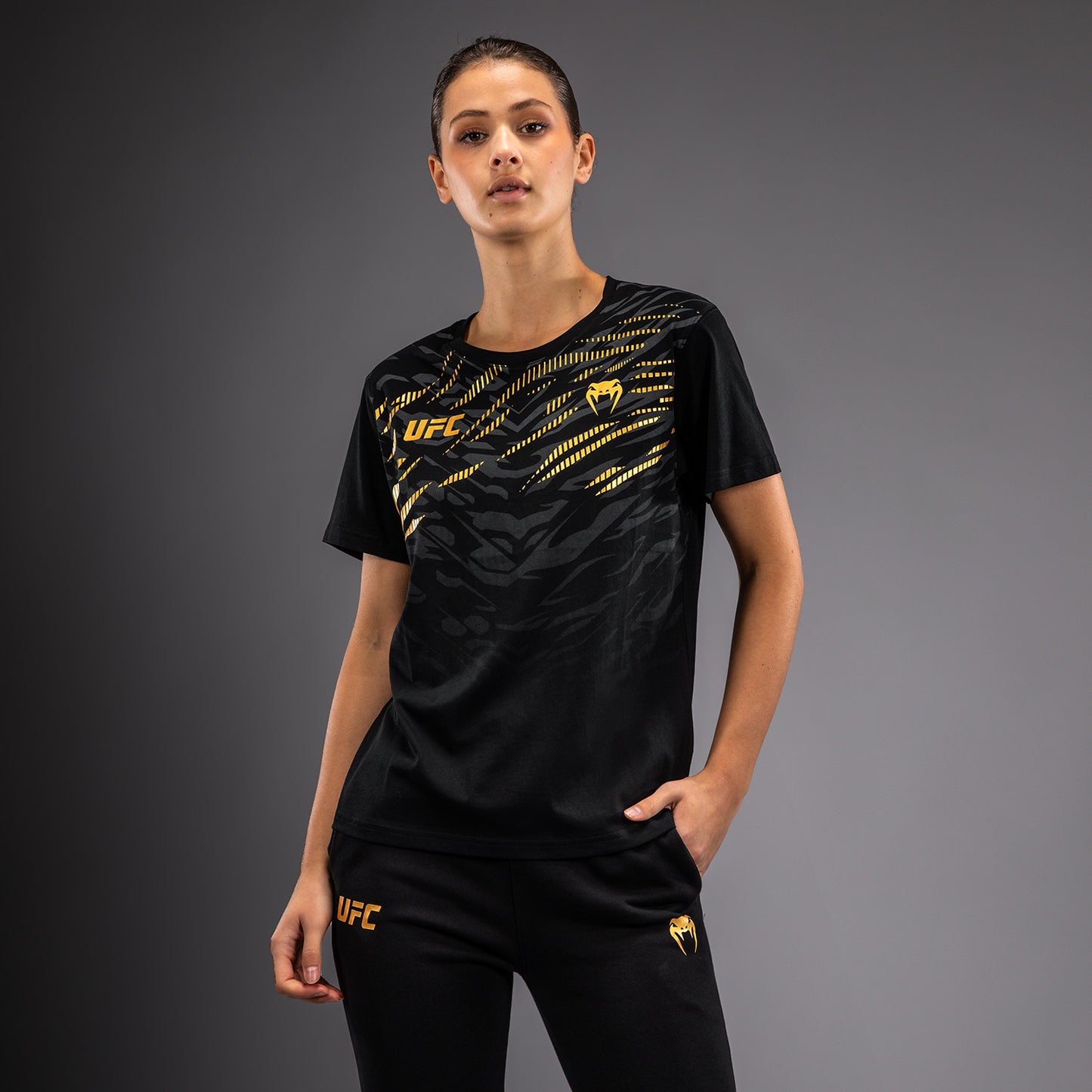 UFC Fusion by Venum Replica Maglietta a Manica Corta per Donna - Champion