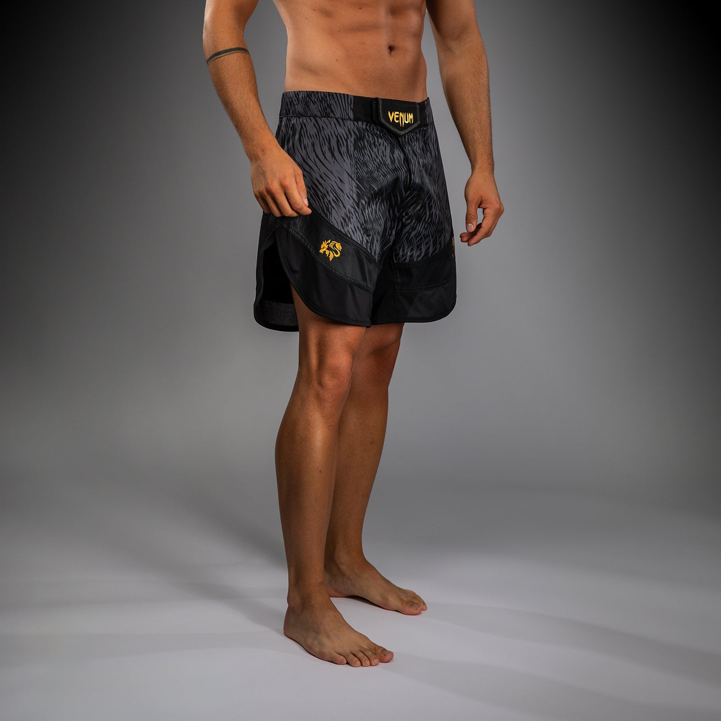 Venum x Chimaev Fightshorts - Nero/Grigio