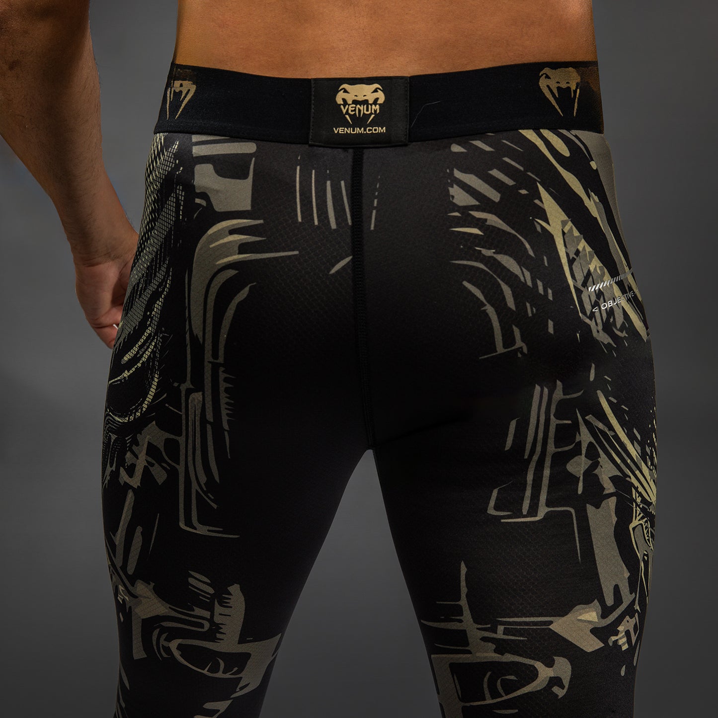 Venum Invader Spats - Nero/Sabbia