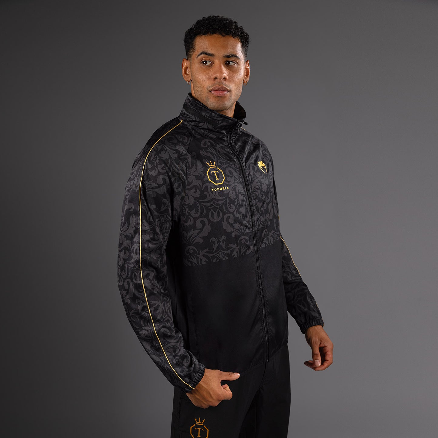 Venum x Topuria Unmatched Edition Giacca da Allenamento - Nero/Oro