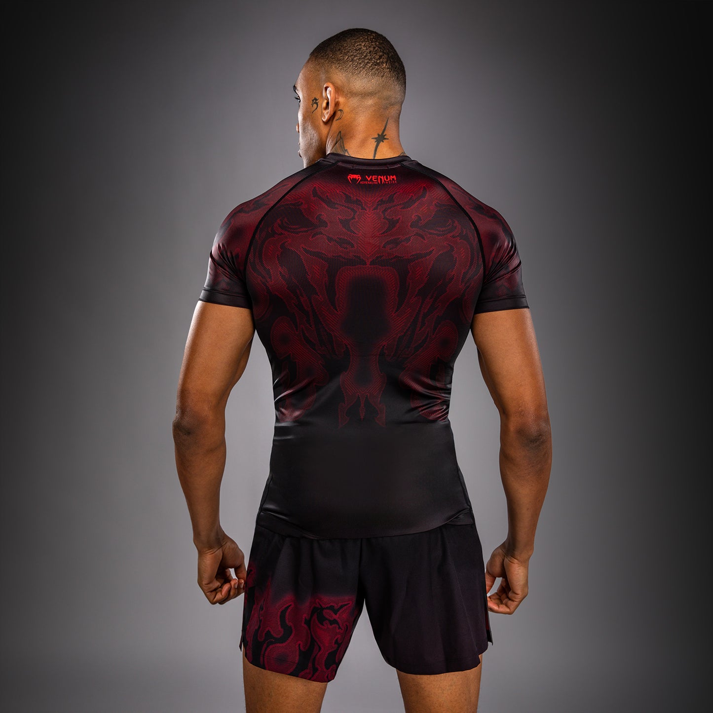 Venum Spectre Rashguard a Maniche Corte – Nero/Rosso