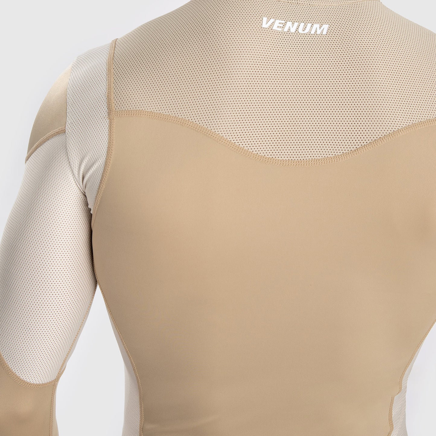 Venum Tempest Rashguard a Maniche Lunghe per Uomo - Beige/Sabbia