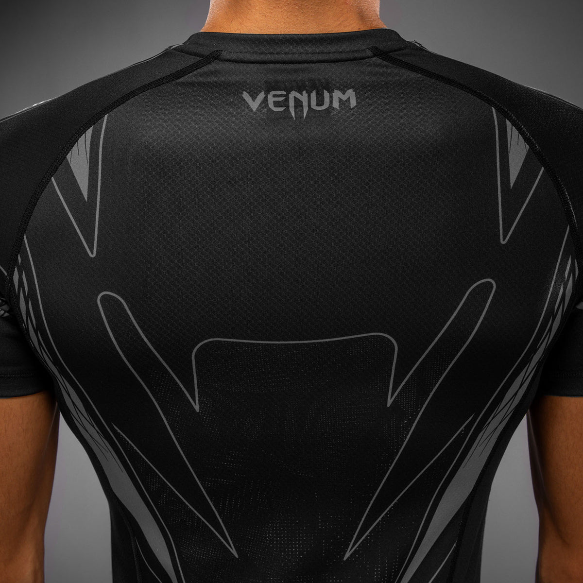 Venum Amazonia Reborn Maglia a compressione a maniche corte - Nero/Grigio
