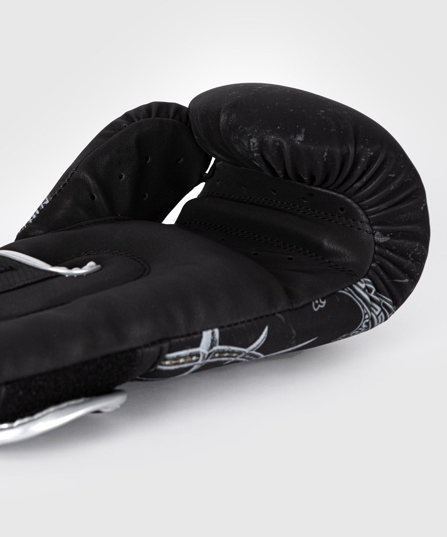 Venum Gladiator 5.0 Guanti Da Boxe - Nero/Argento