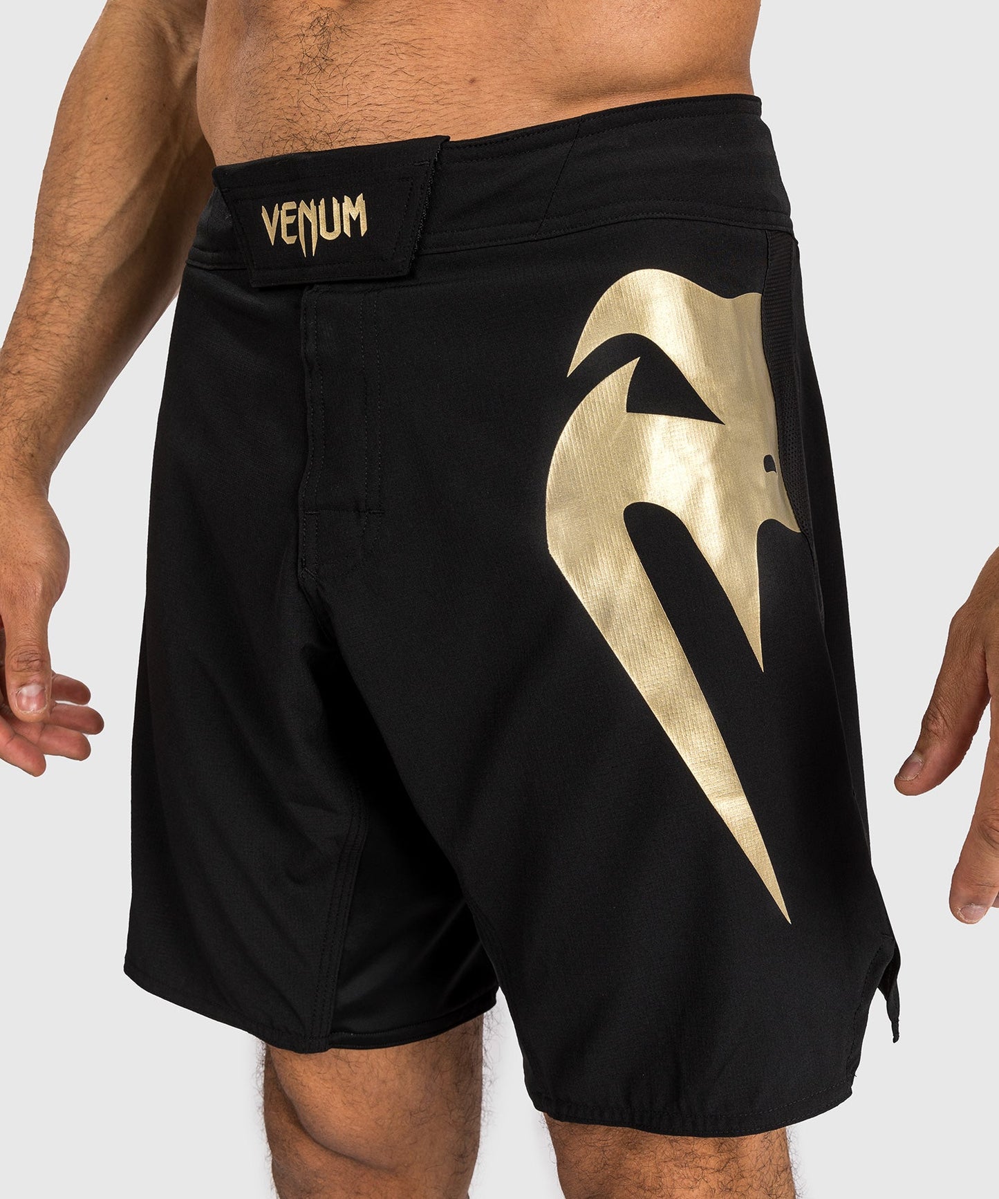 Venum Light 5.0 Pantaloncini da combattimento - Nero/Oro