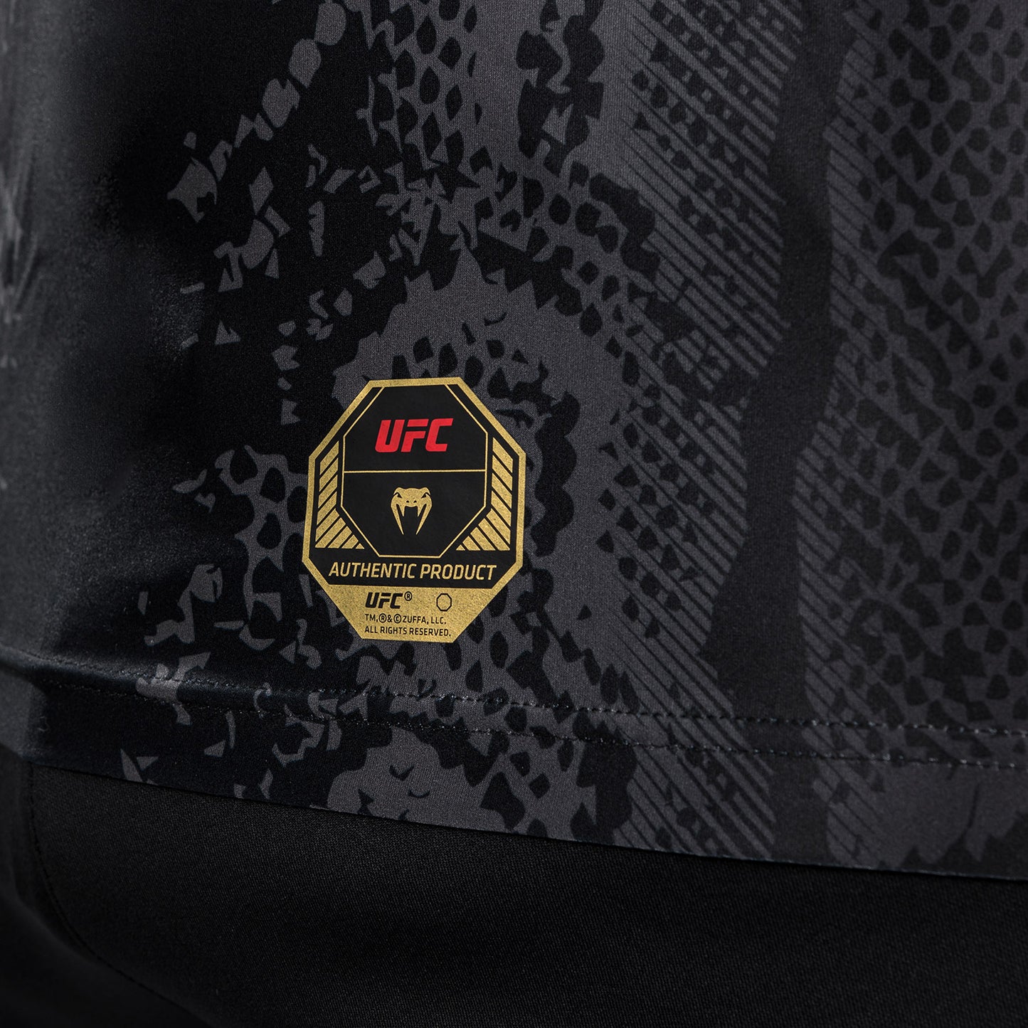 UFC Adrenaline by Venum Authentic Fight Night Maglia Dry Tech Personalizzata da Uomo - Champion