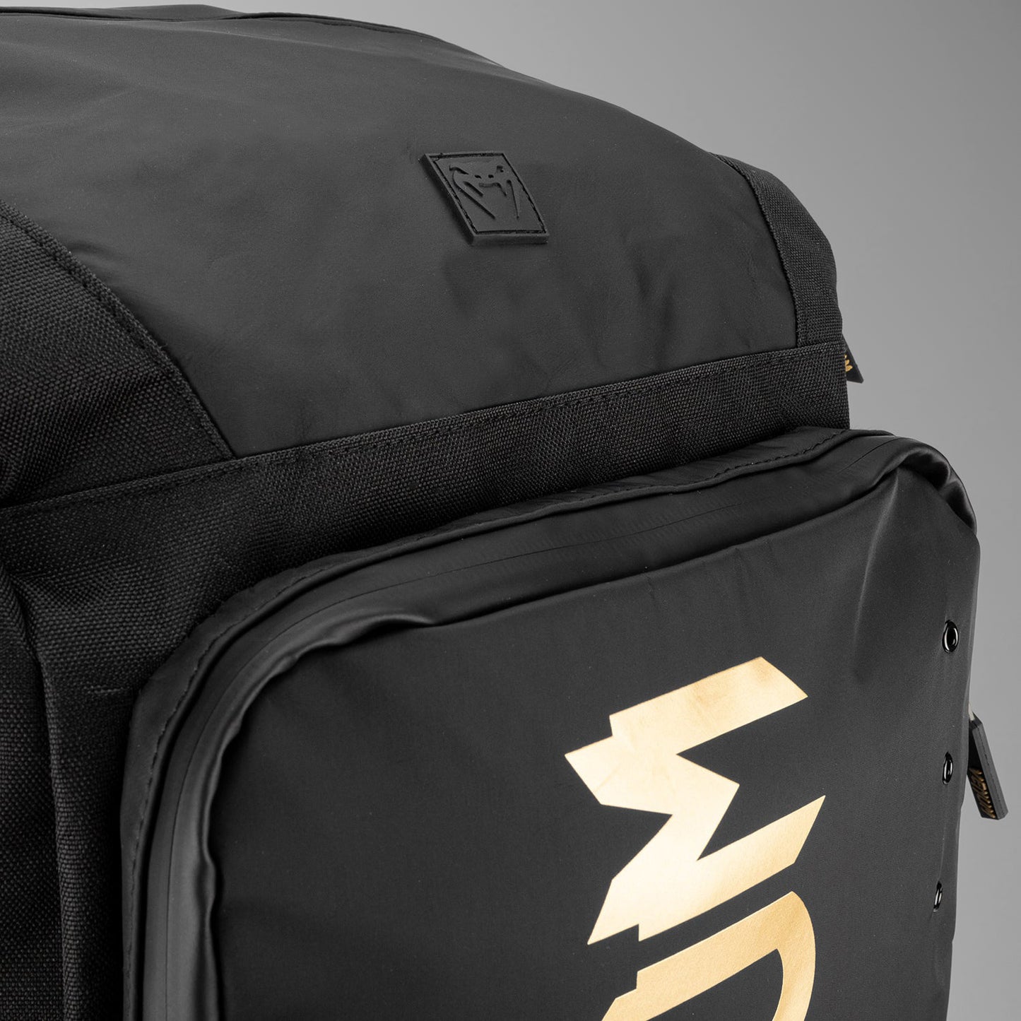 Venum Challenger Xtrem Evo Zaino (50-63L) – Nero/Oro