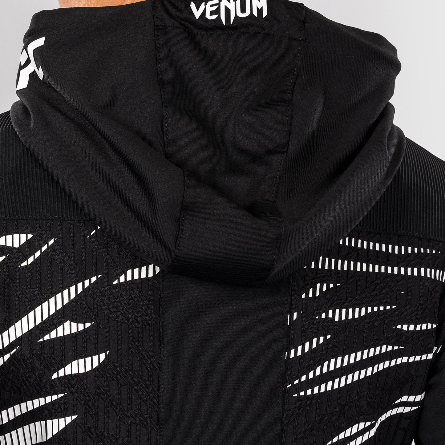 UFC Fusion by Venum Personalizzati Authentic Fight Night Felpa con Cappuccio per Donna - Nero