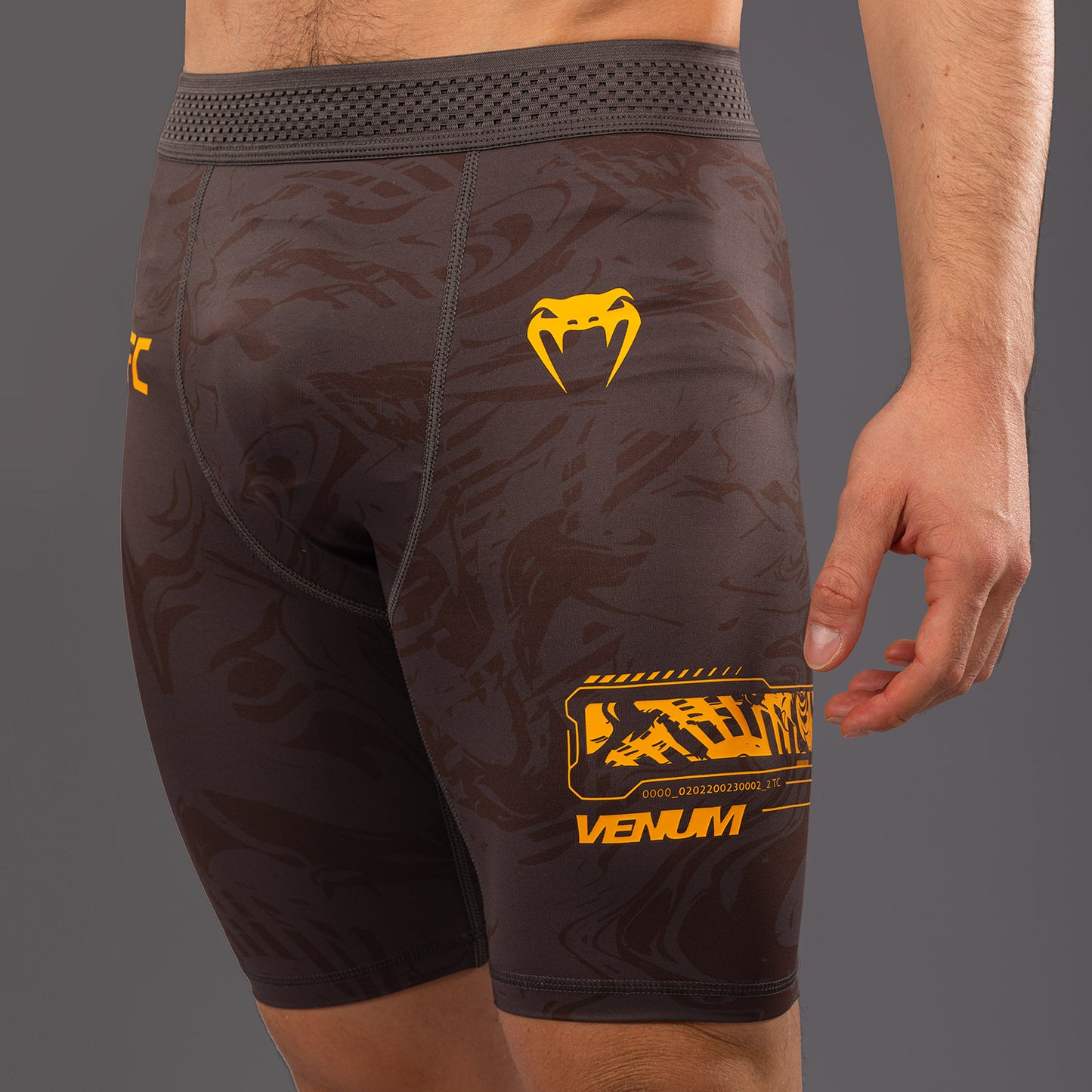 UFC Fusion by Venum Fight Week Vale Tudo Shorts per Uomo - Marrone terra