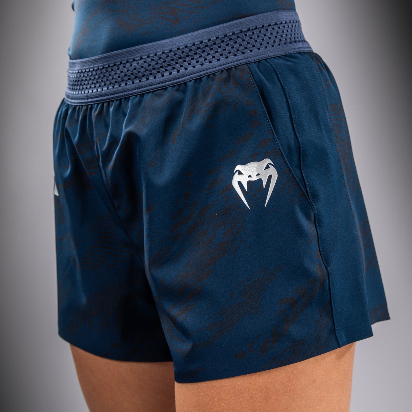 UFC Fusion by Venum Fight Week Shorts Performance per Donna - Blu oceanico