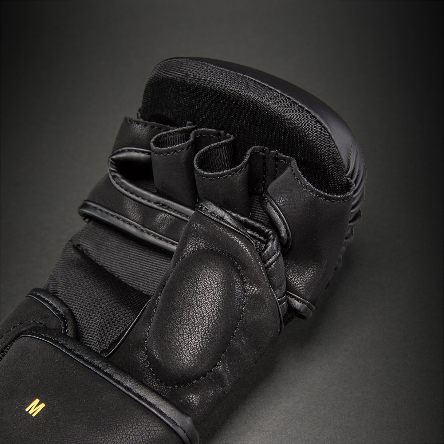 Venum G-Core Guanti da sparring - Nero/Oro