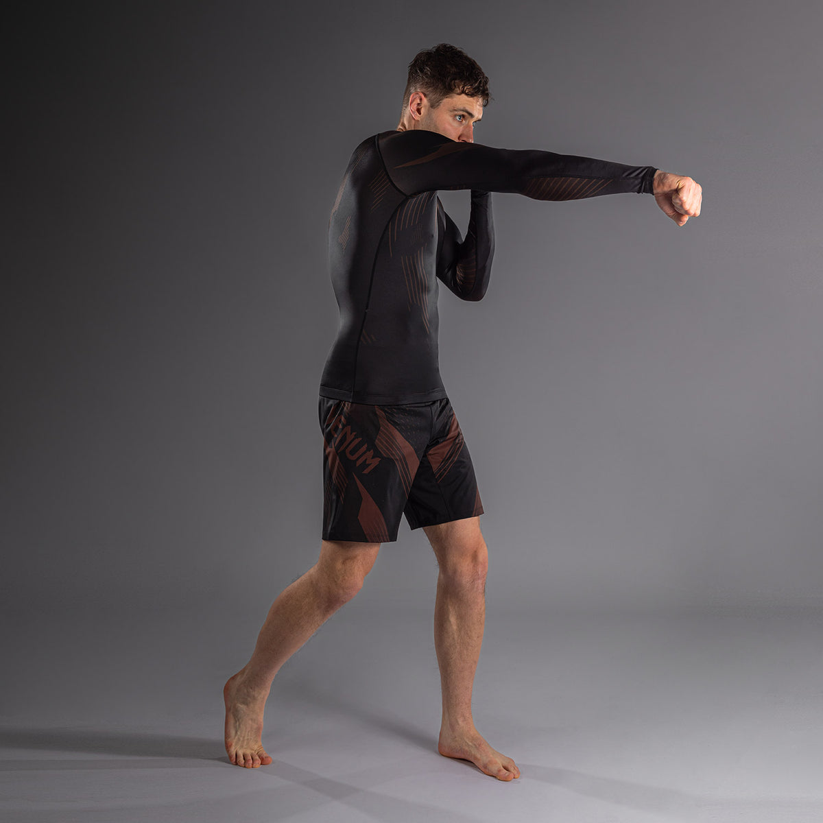 Venum No-Gi 6.0 Rashguard a Maniche Lunghe - Nero/Marrone
