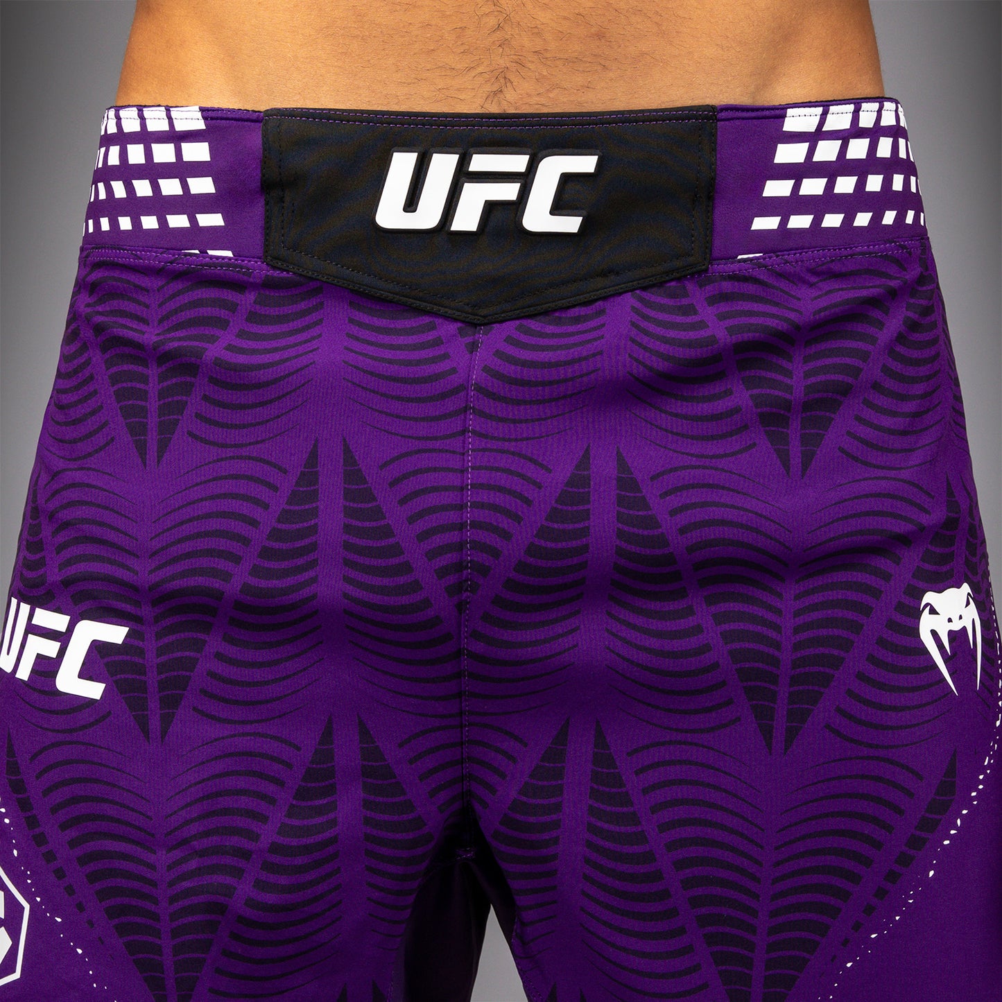 UFC Zenith by Venum Authentic Fight Night Pantaloncini da combattimento Fit corto Uomo - Viola