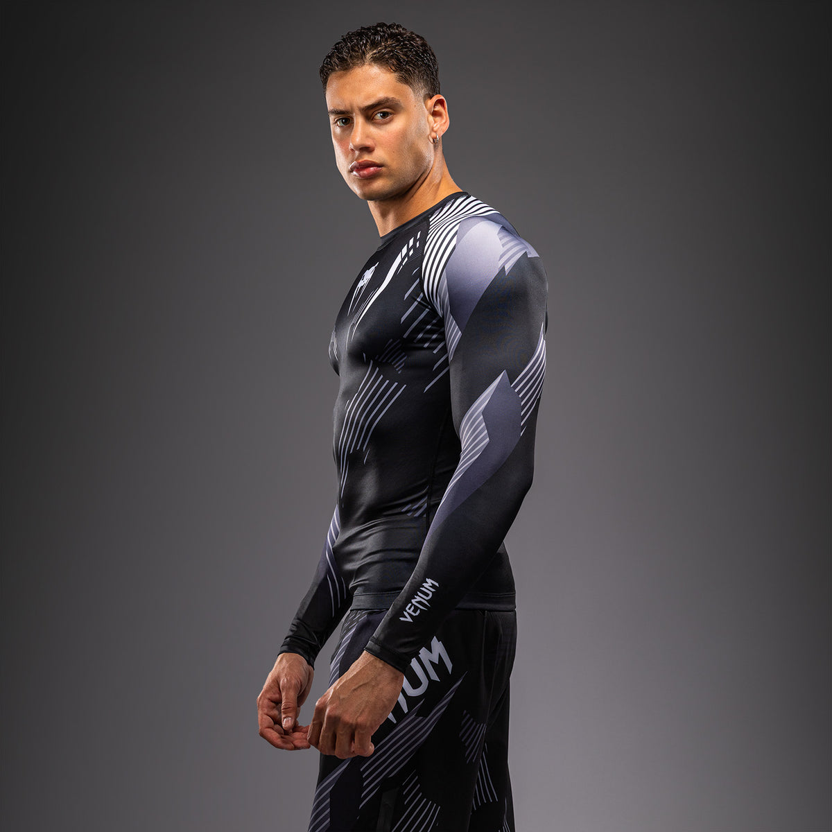 Venum No-Gi 6.0 Rashguard a Maniche Lunghe - Nero/Bianco