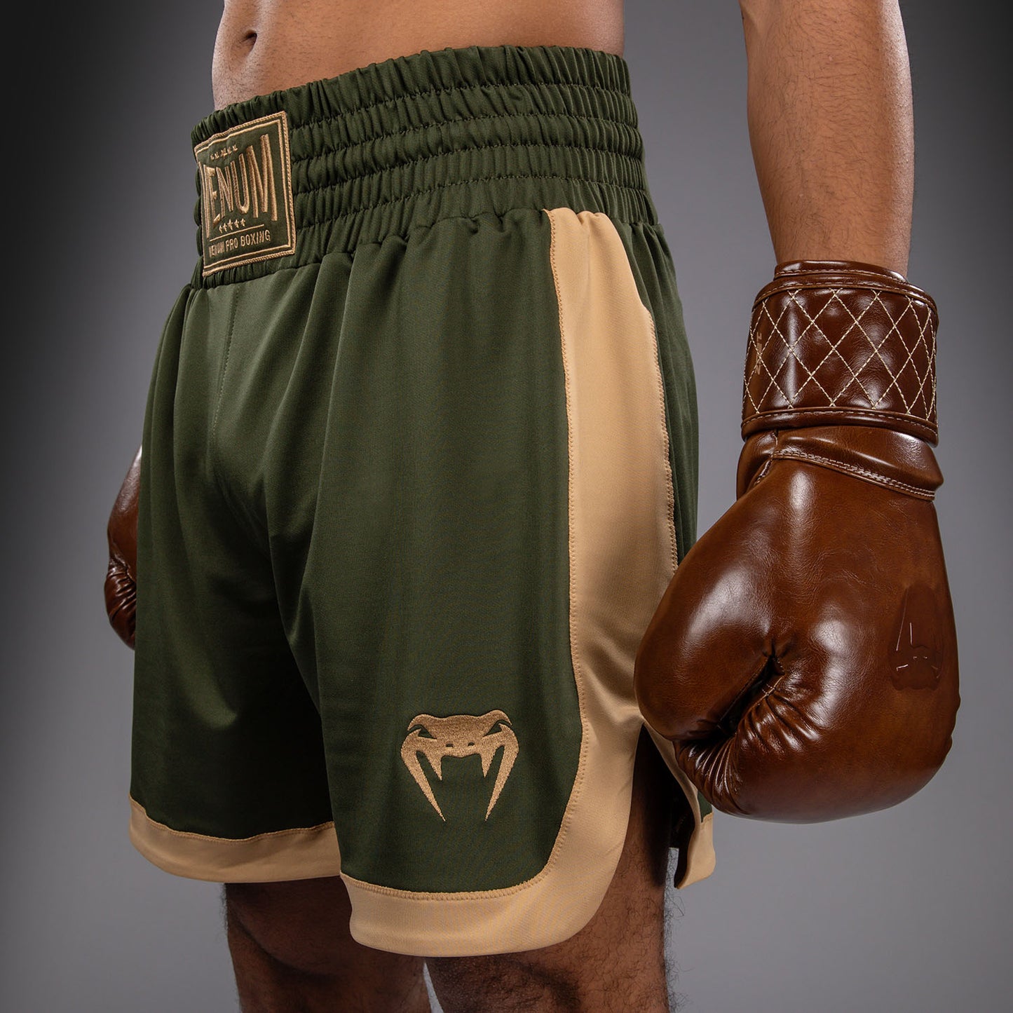 Venum Classic Pantaloncini da boxe - Verde Militare/Sabbia