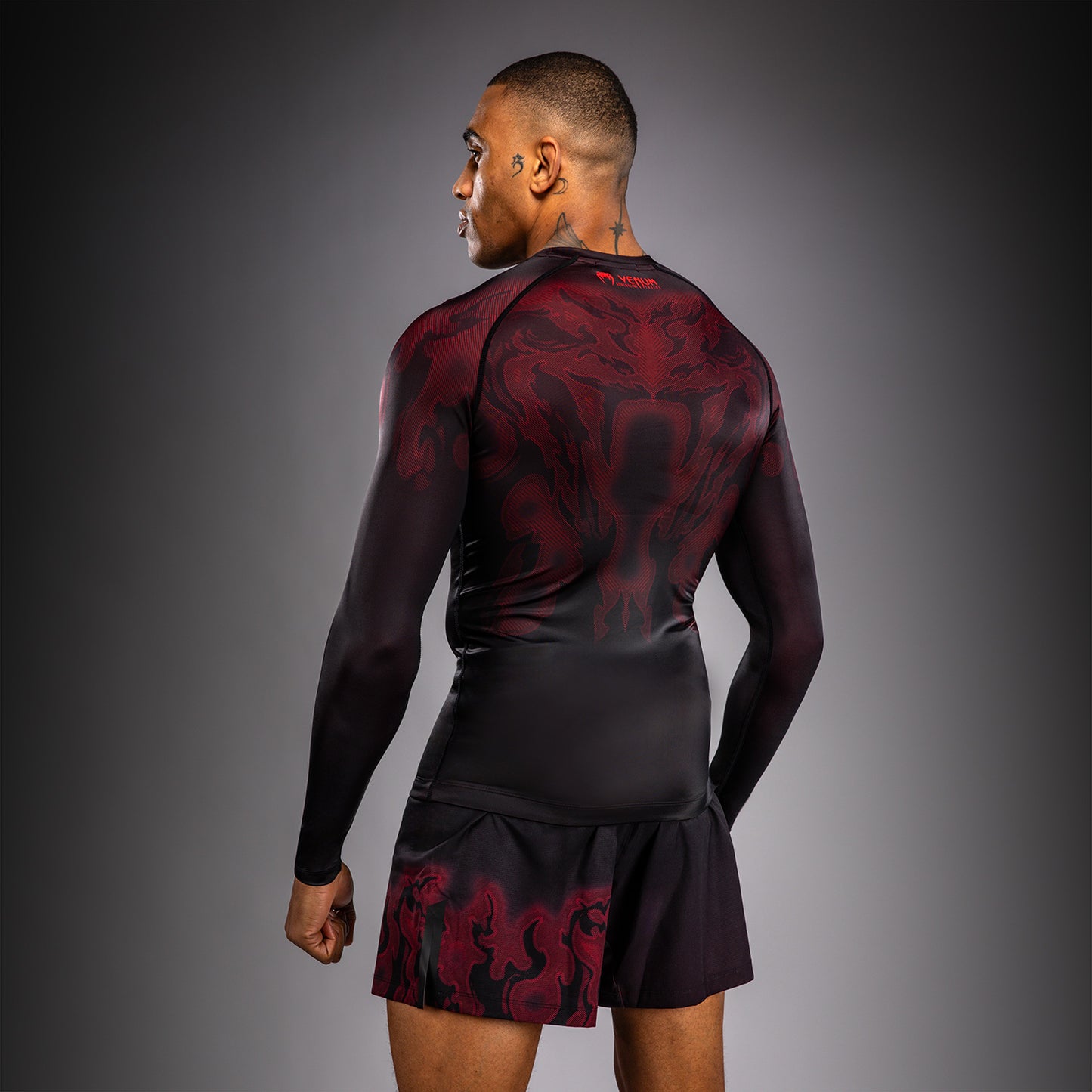 Venum Spectre Rashguard a Maniche Lunghe – Nero/Rosso