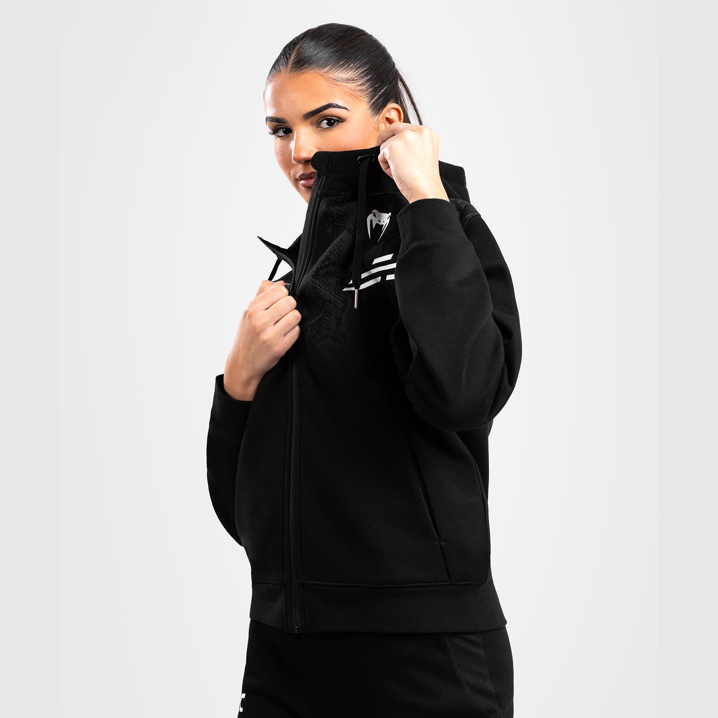 UFC Adrenaline by Venum Replica Felpa con Cappuccio e Zip da Donna - Nero