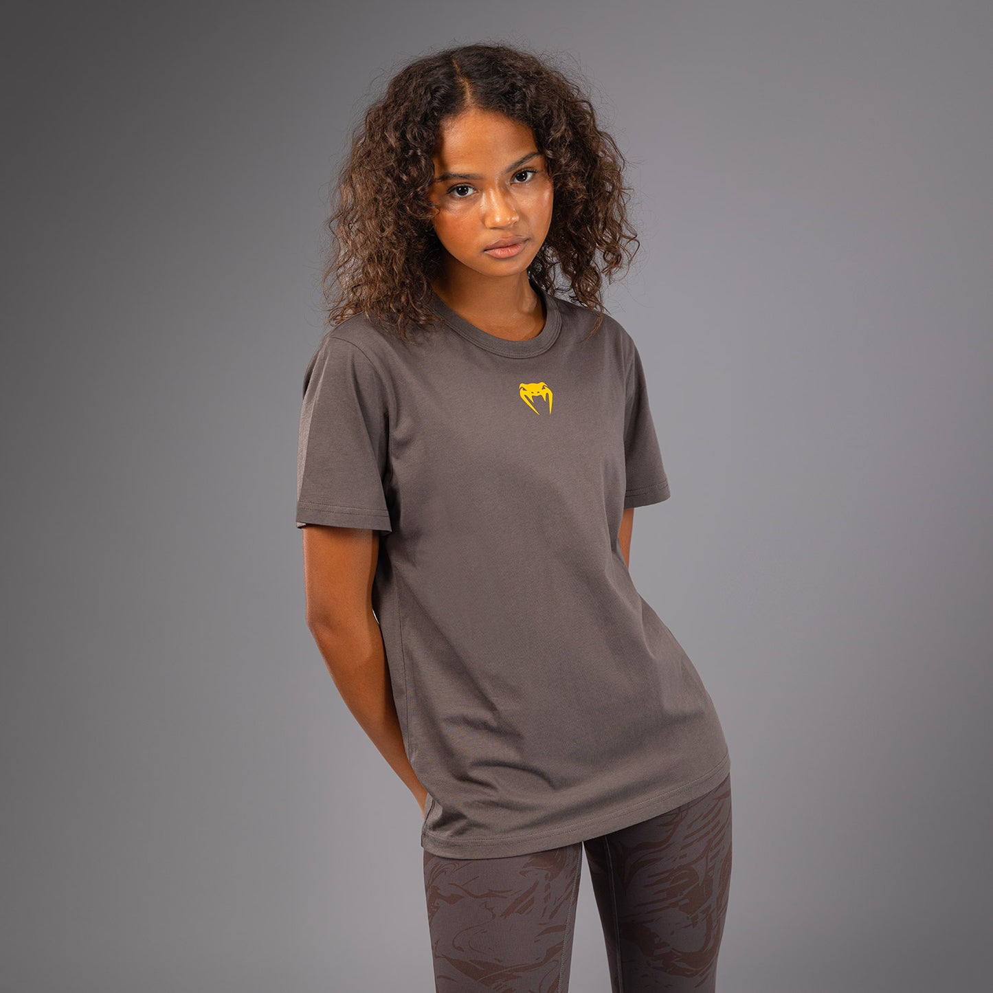 UFC Fusion by Venum Fight Week Maglietta a Manica Corta in Cotone per Donna - Marrone terra